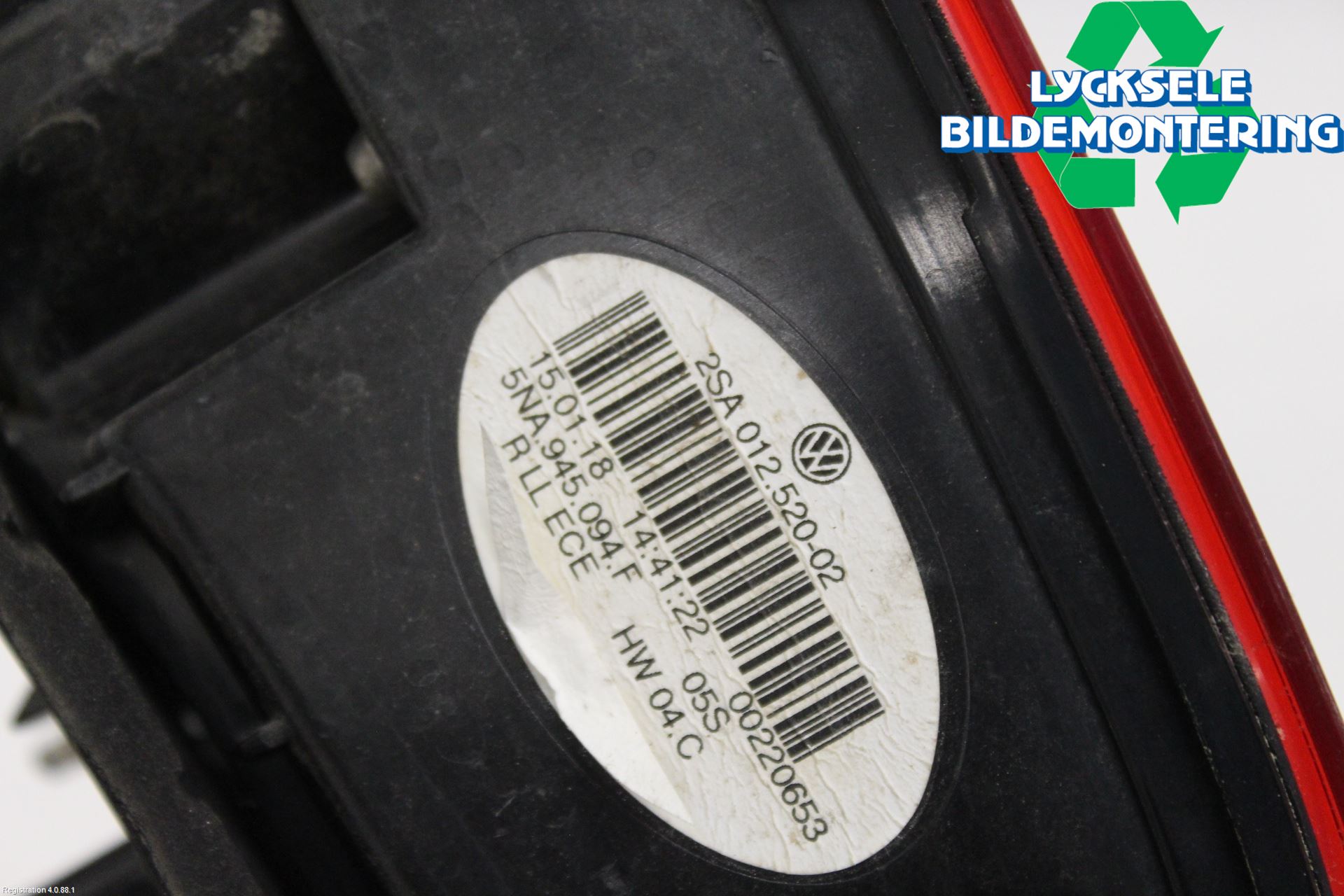 Volkswagen VW TIGUAN 16-24 Bakljus Lucka Hö