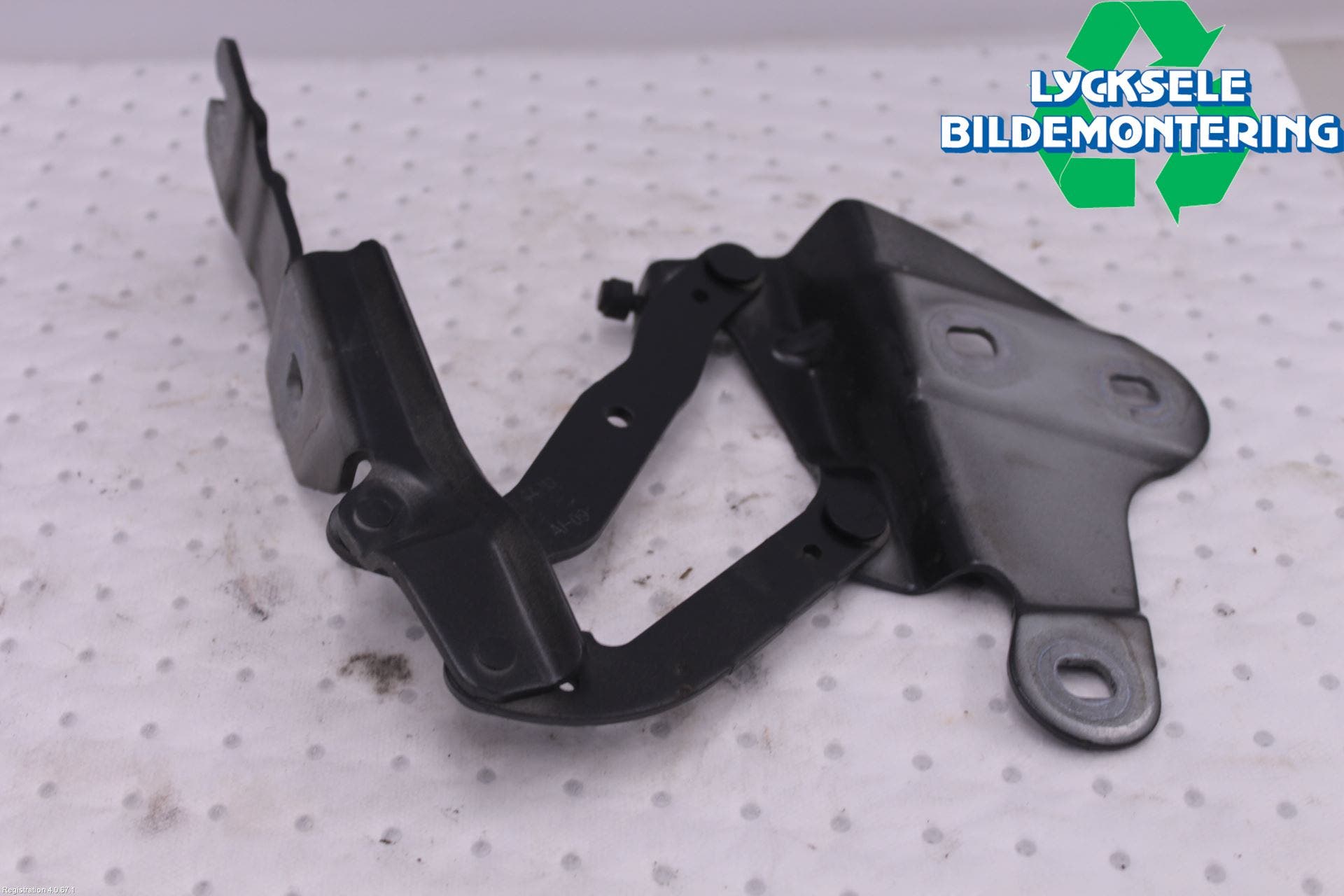 BMW X1 E84 10-15 Huvgångjärn