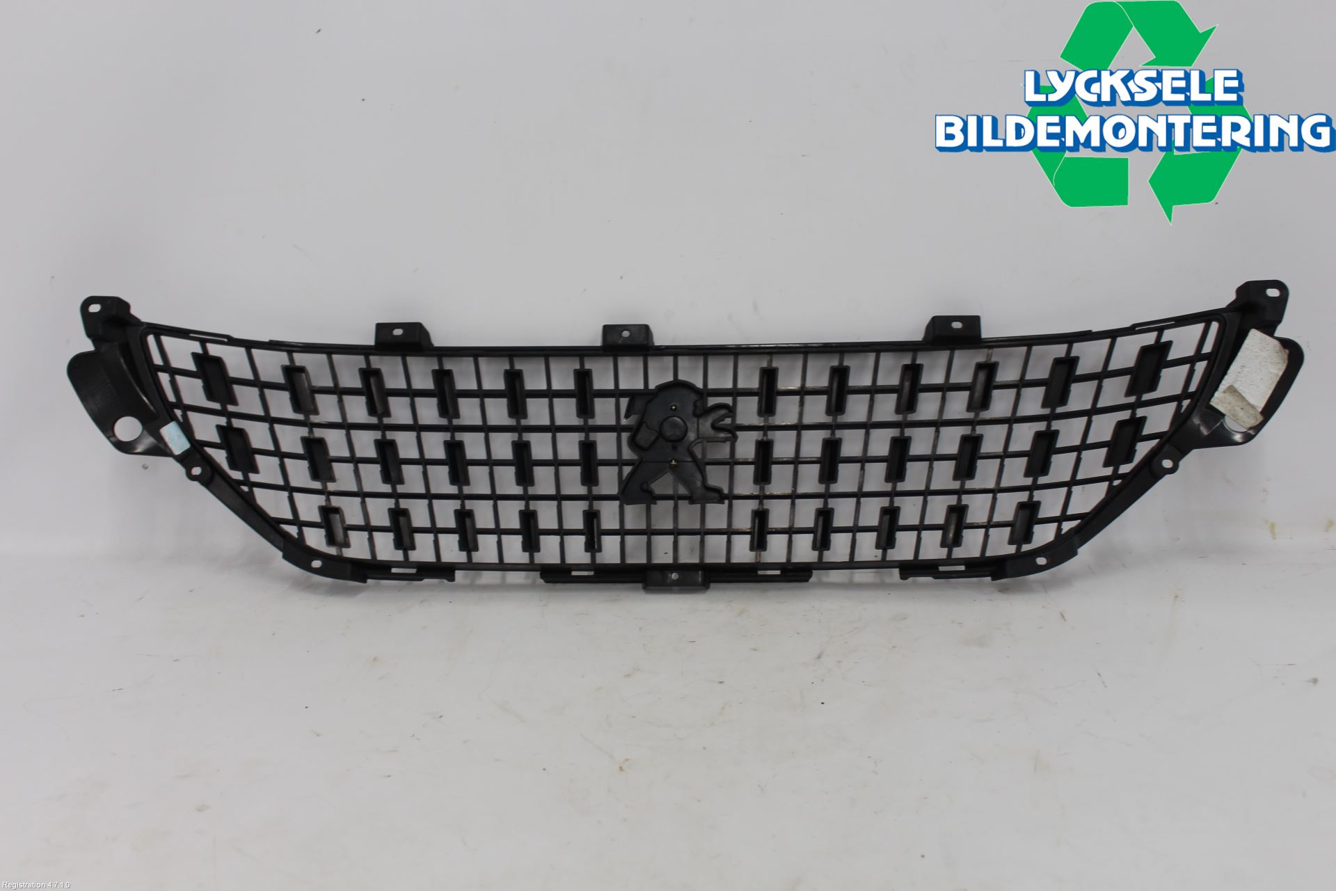 Peugeot 2008 13-20 Grill Komp