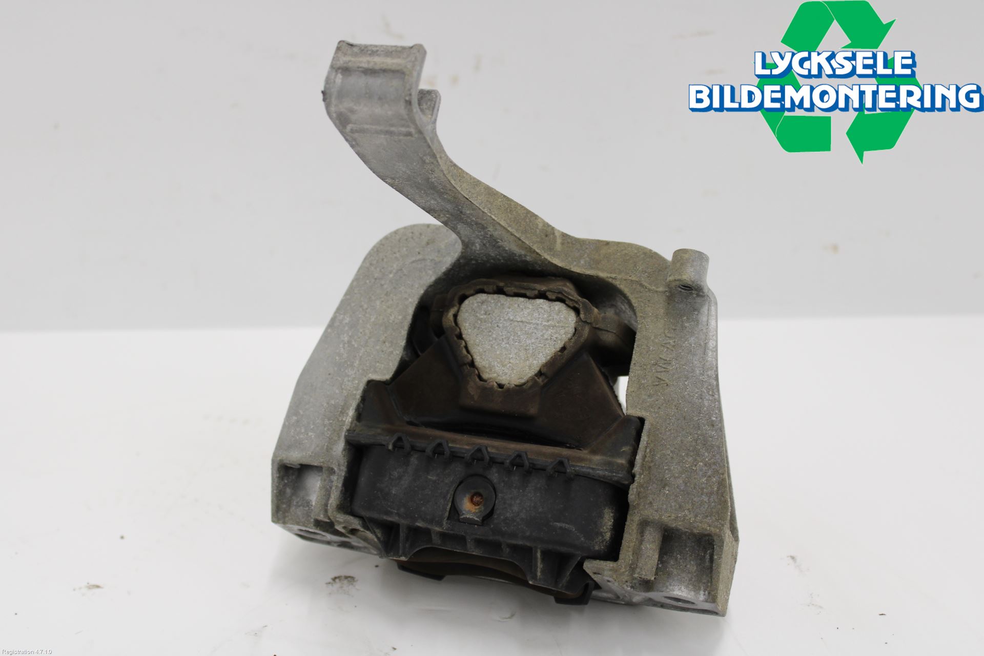 Volkswagen VW CADDY 21- Motorfäste