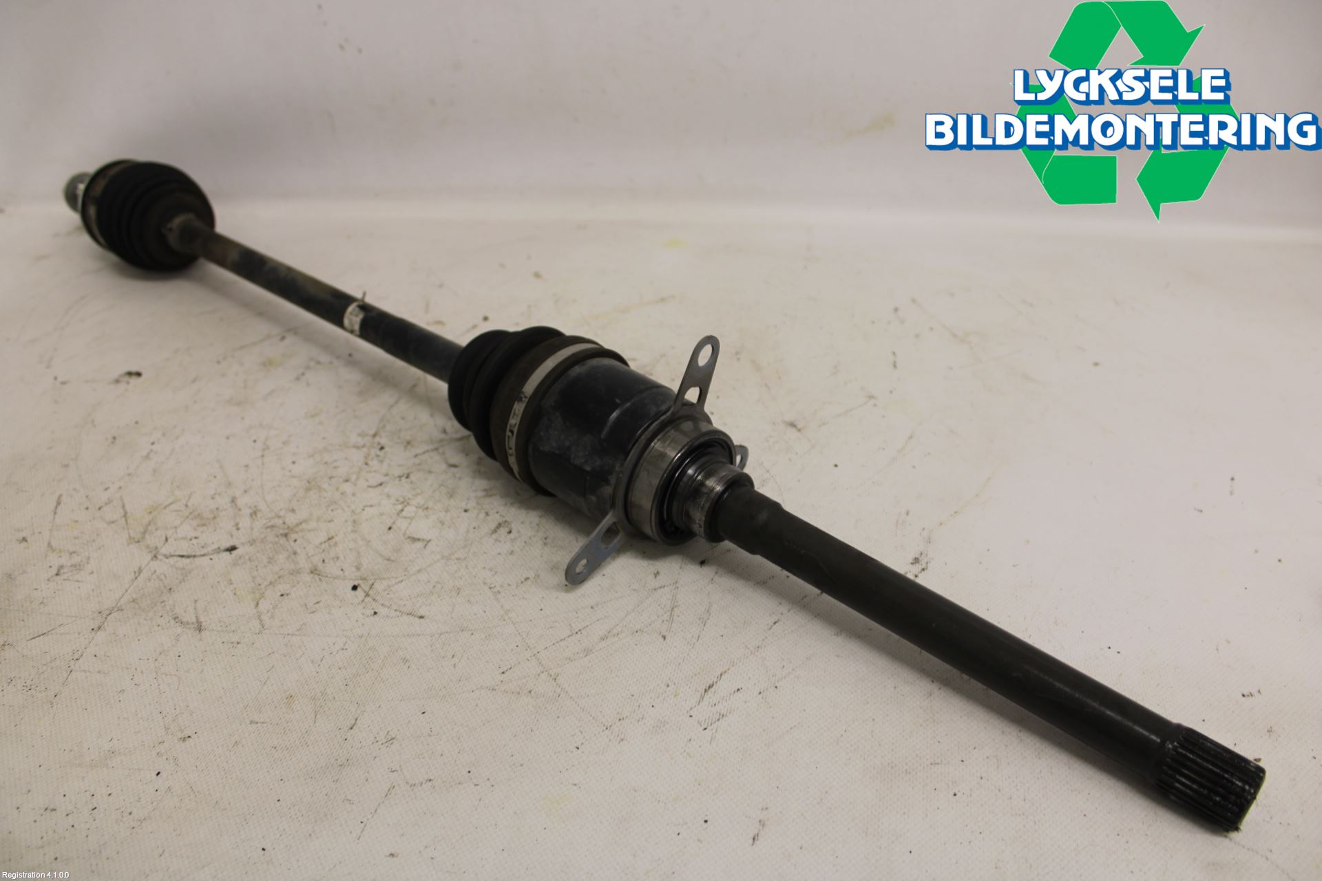 Mazda CX-60 22- Drivaxel Fram Höger