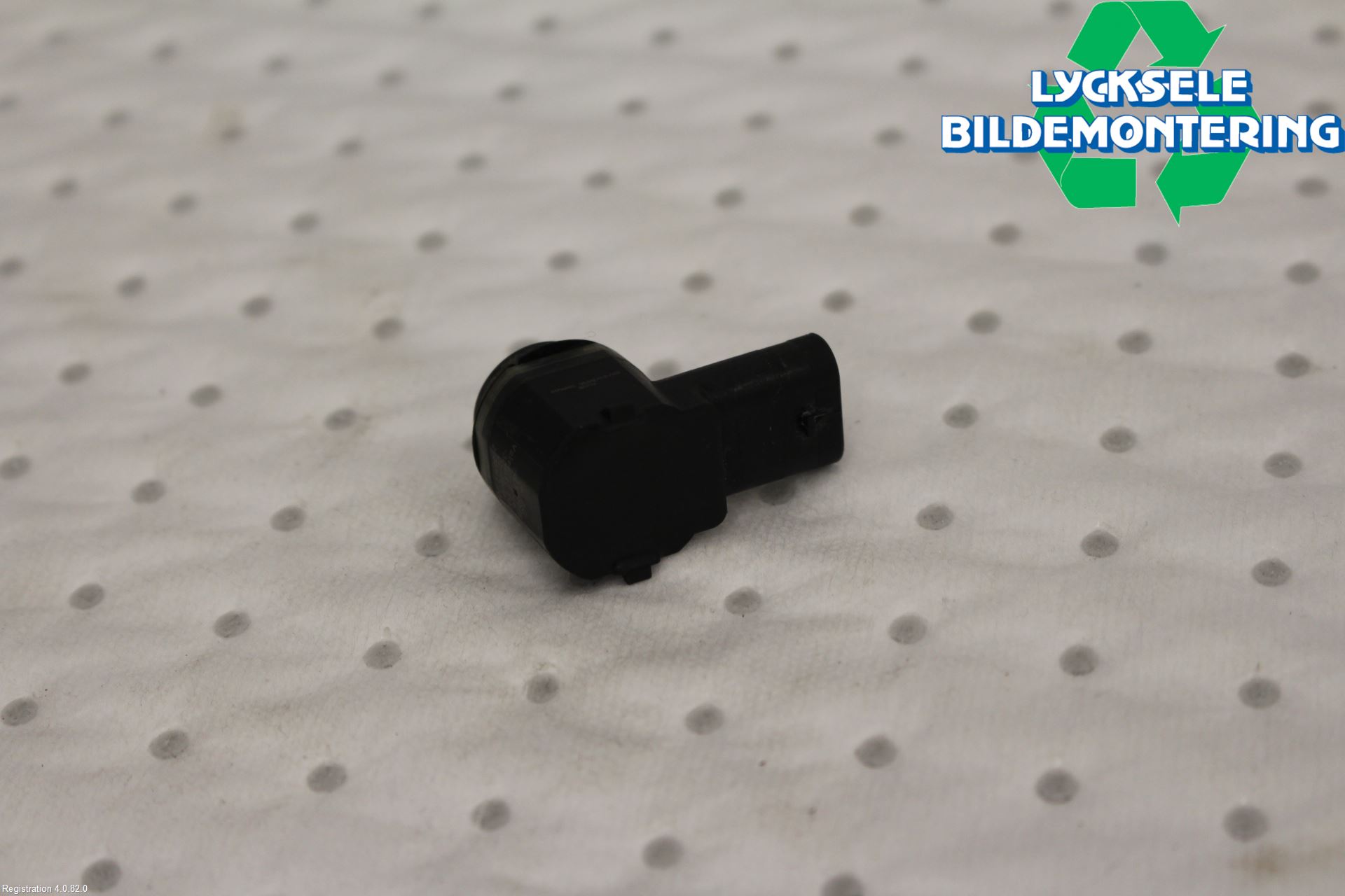 Volkswagen VW PASSAT 11-14 Parkeringshjälp Frontsensor