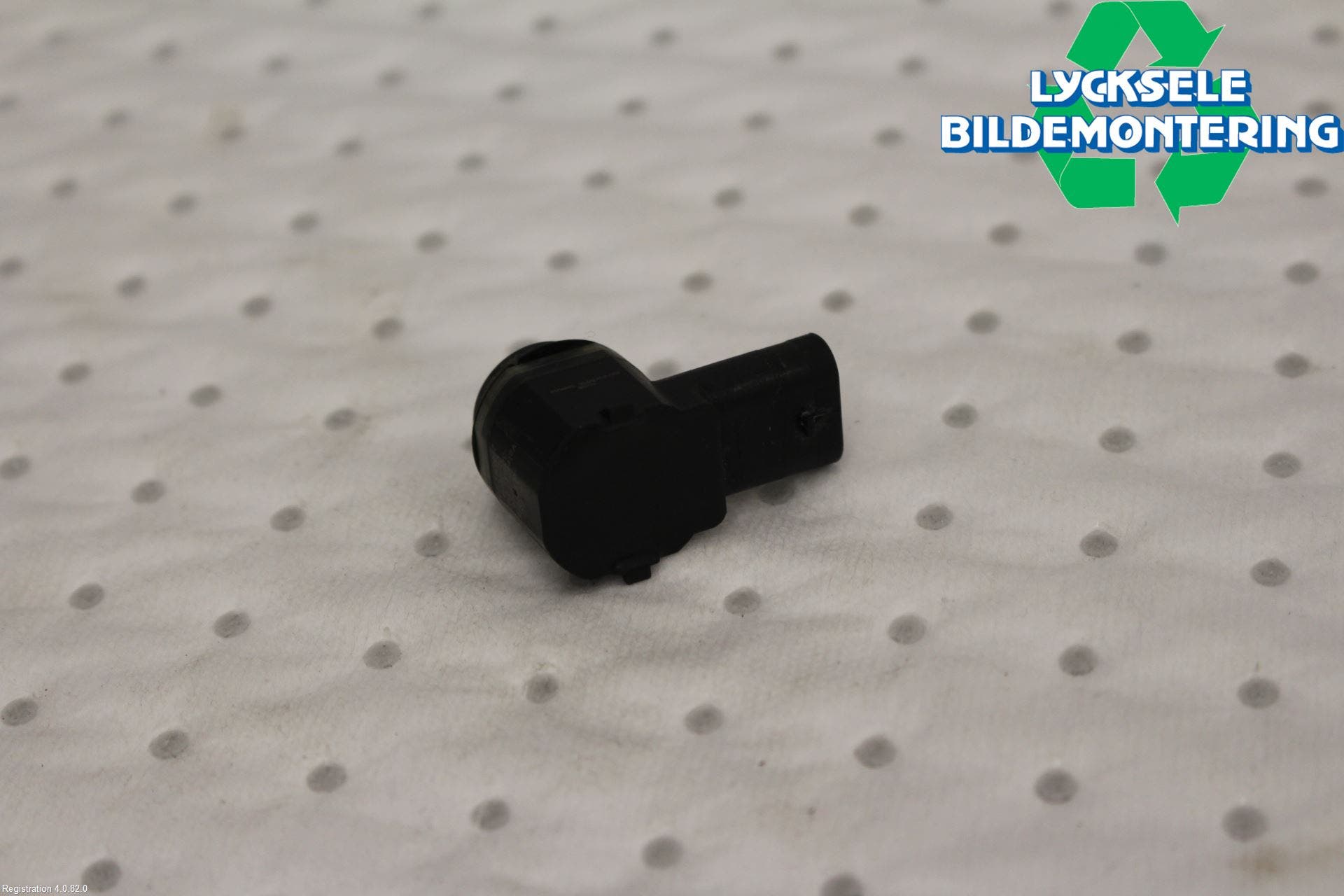 Volkswagen VW PASSAT 11-14 Parkeringshjälp Frontsensor
