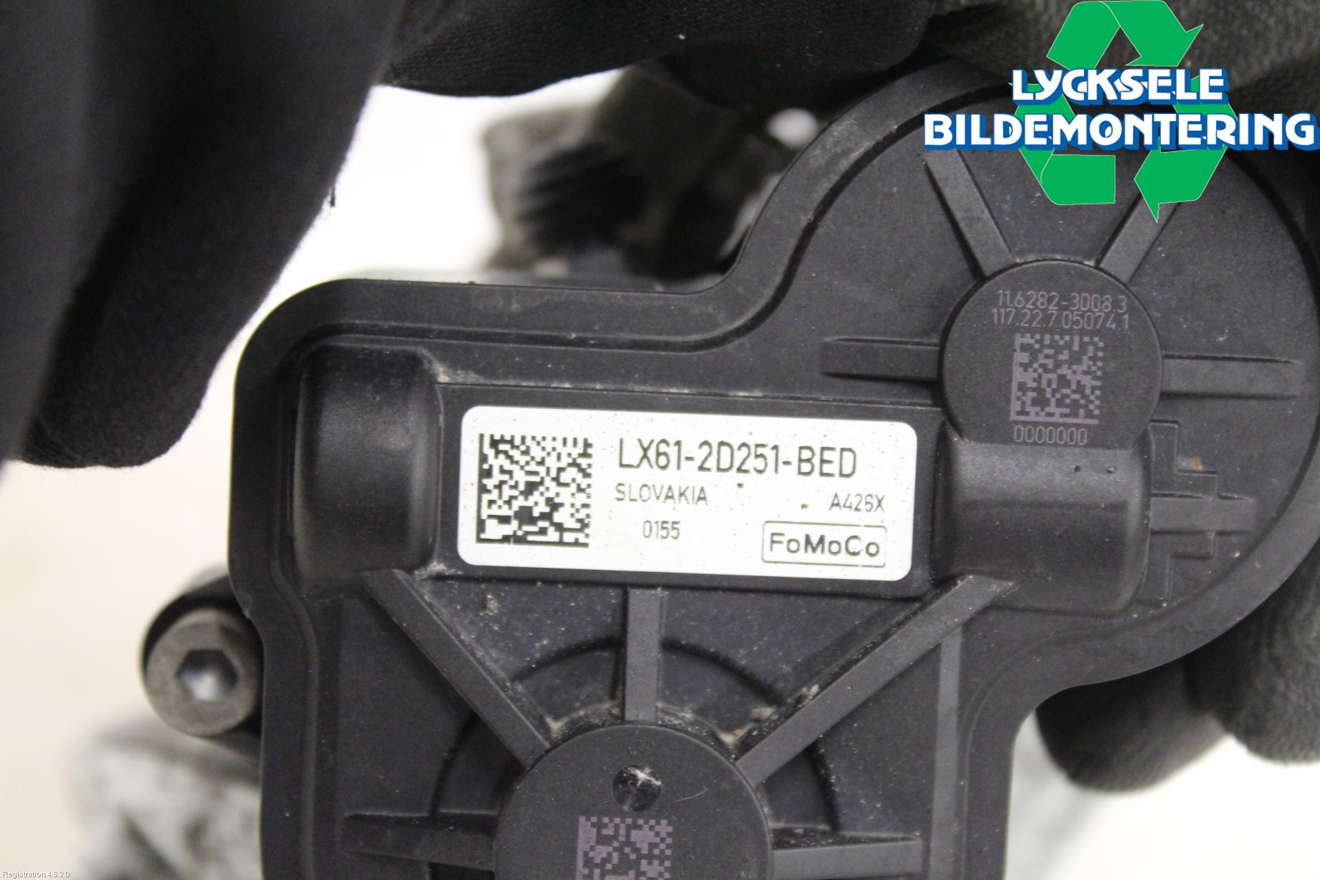 Ford KUGA/KUGA PHEZ/FHEV 20- Bromsok Bak Vänster