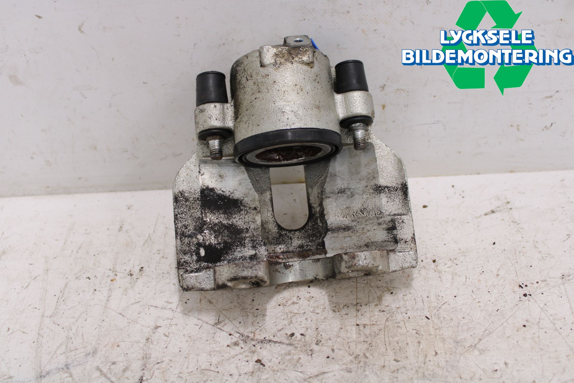 Volkswagen VW PASSAT 01-05 Bromsok Fram Vänster