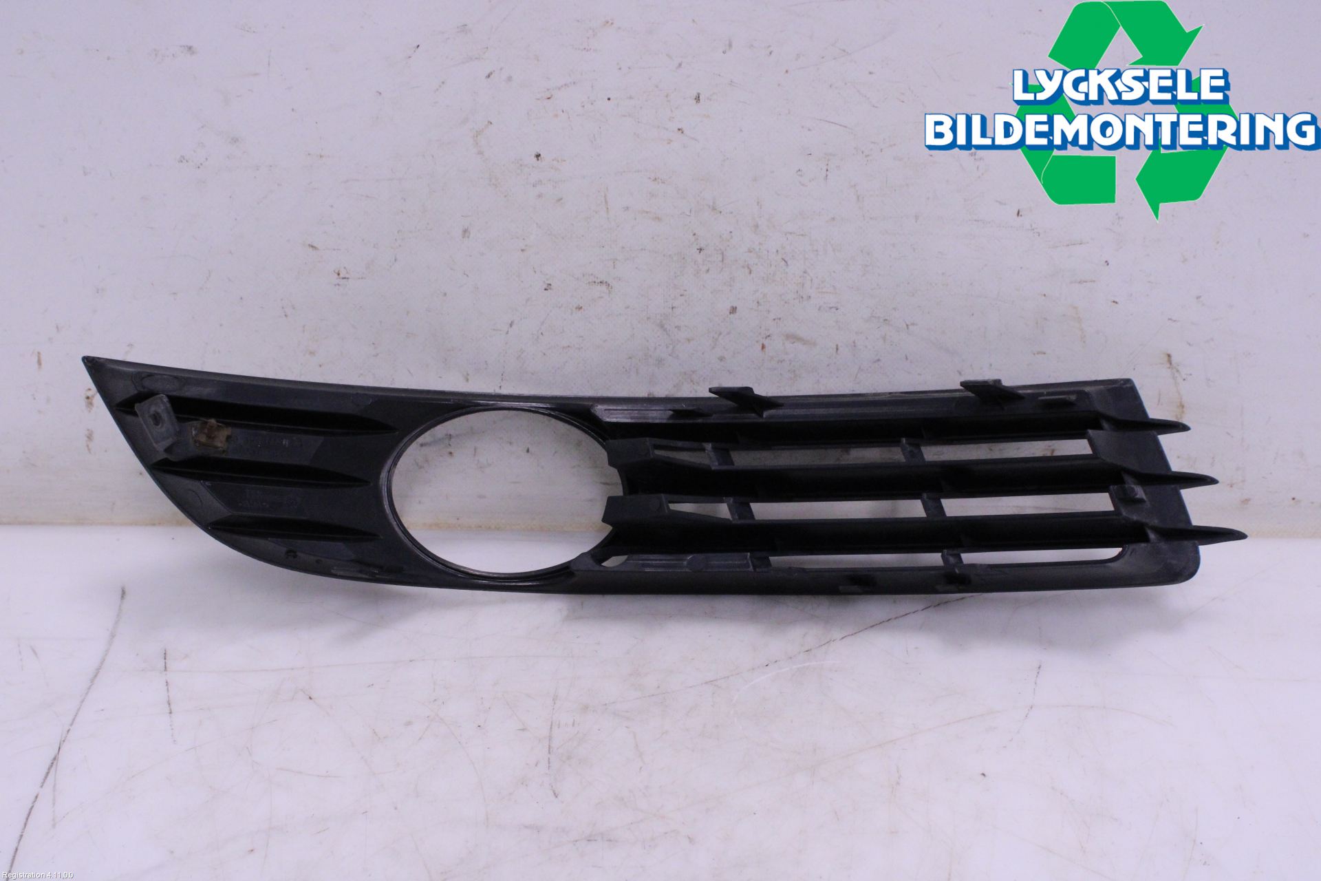 Volkswagen VW PASSAT 05-11 Dimljussarg Fram