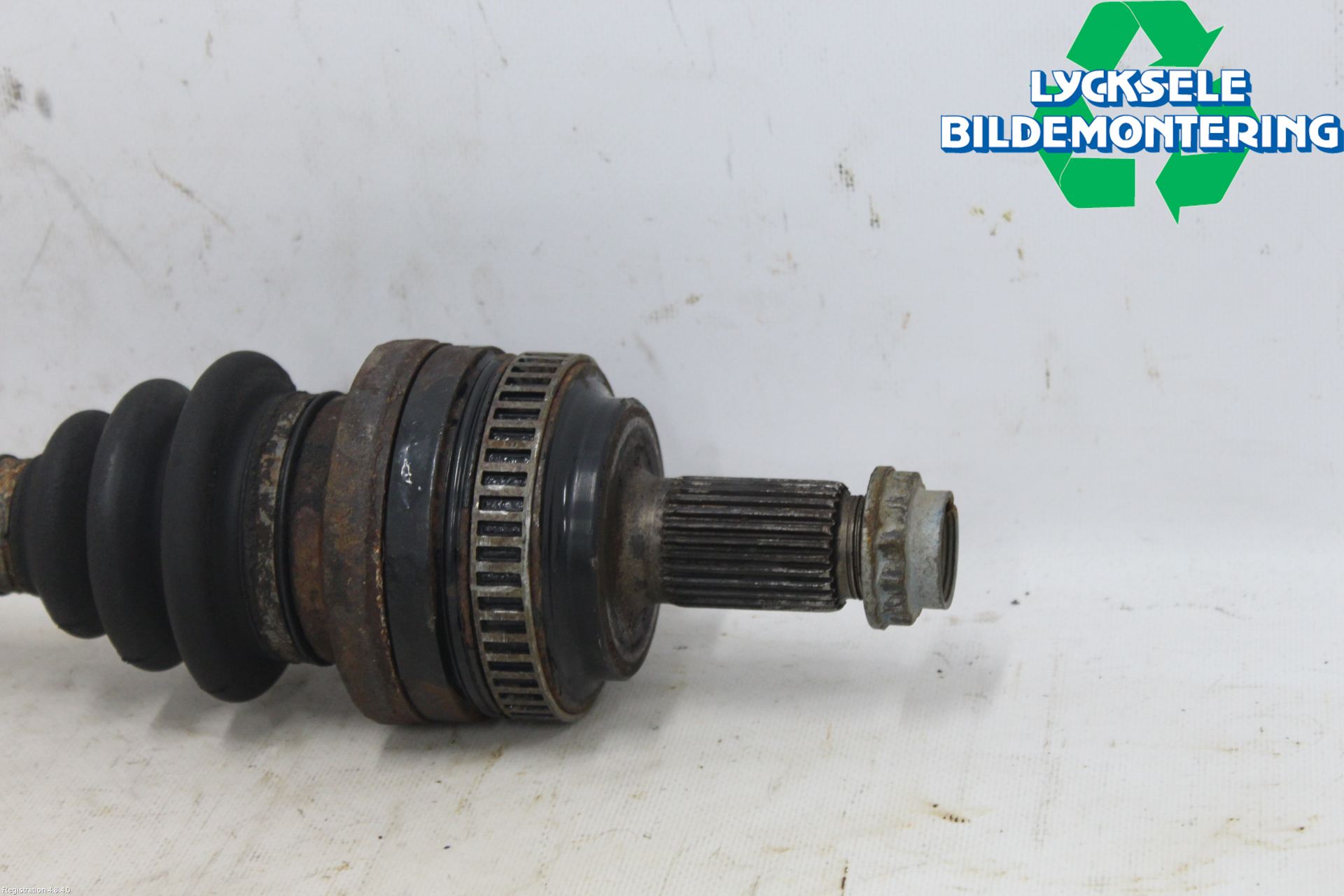 BMW 3 E36      91-00 Drivaxel Bak Vänster