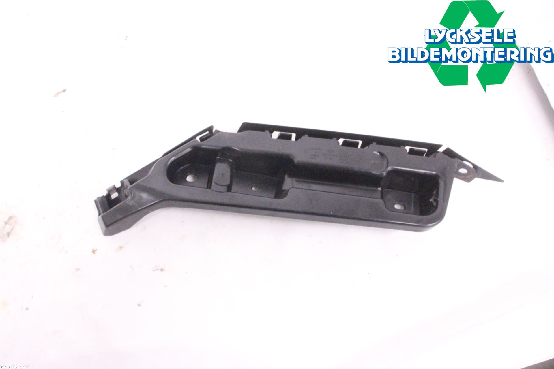 Cupra BORN 22- Stötfångarfäste Bak Hö