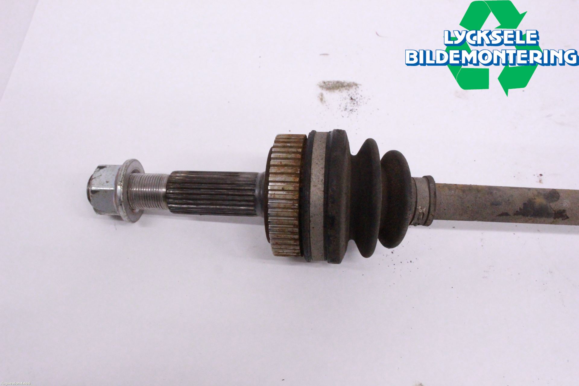 Nissan QASHQAI 17-21 Drivaxel Bak Vänster