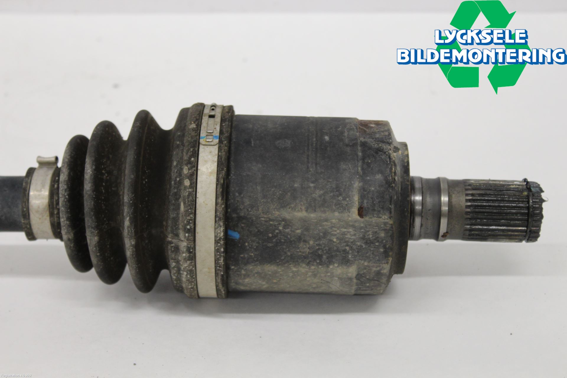 Kia SORENTO 15-20 Drivaxel Fram Vänster