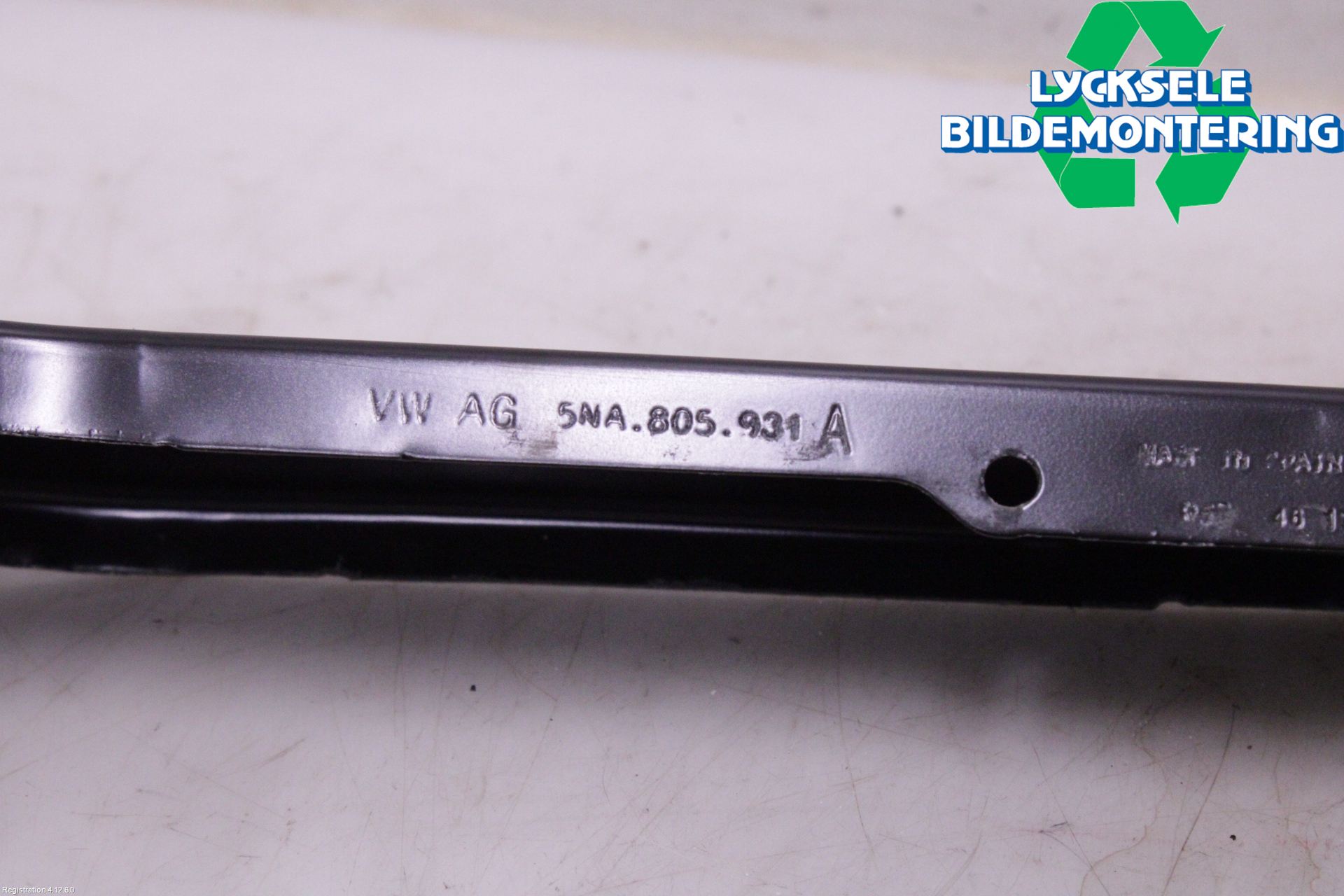 Volkswagen VW TIGUAN 16-24 Frontplåt