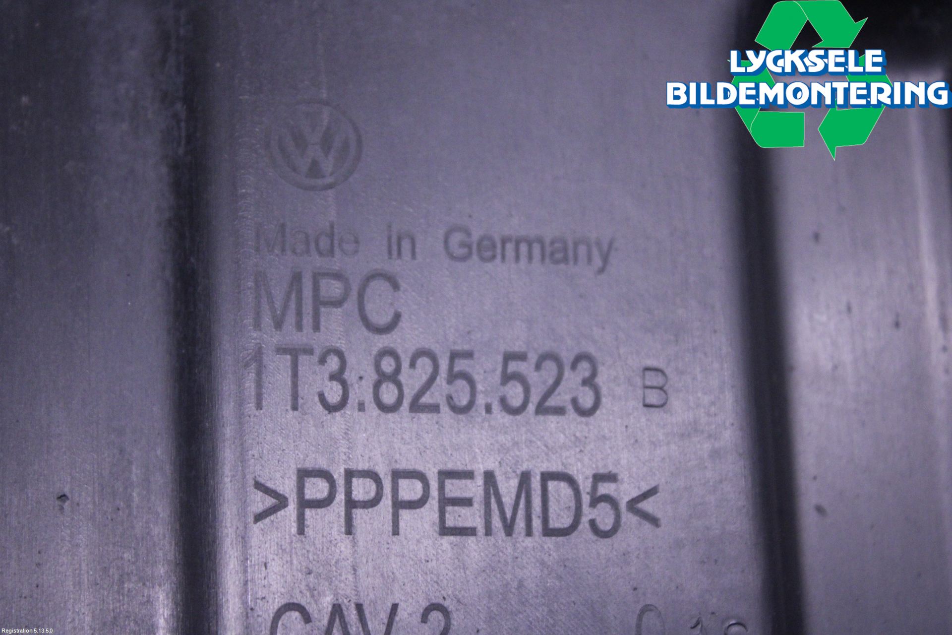 Volkswagen VW ID.5 22- Hasplåt Plåt-Plast