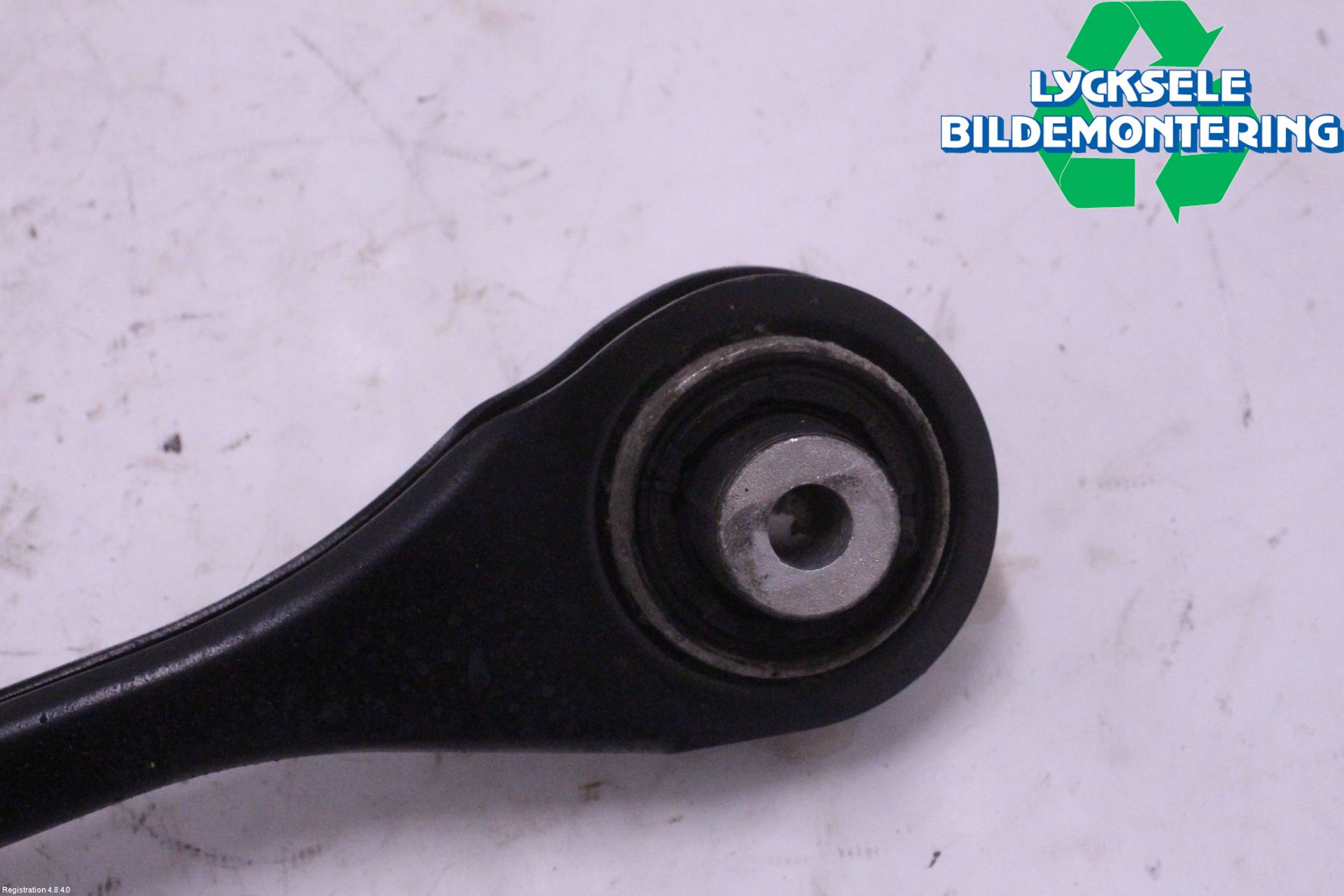 Volkswagen VW ID.4 21- Bärarm Bak Vä-Hö