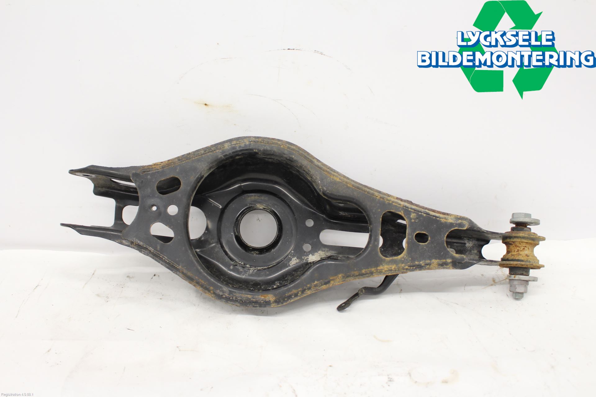 Toyota RAV4 19- Bärarm Bak Vänster