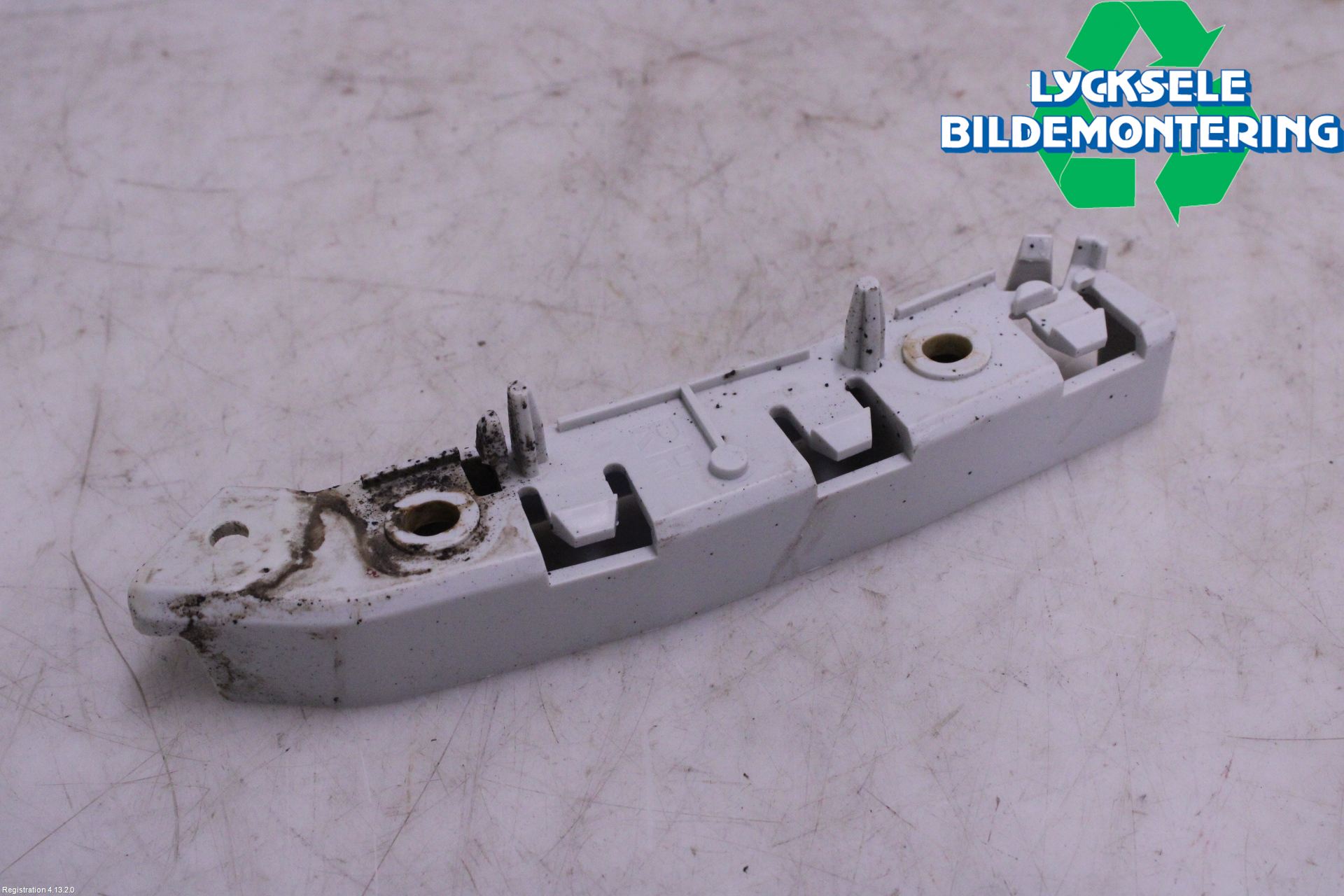 Ford FOCUS 15-18 Stötfångarfäste Fram Hö