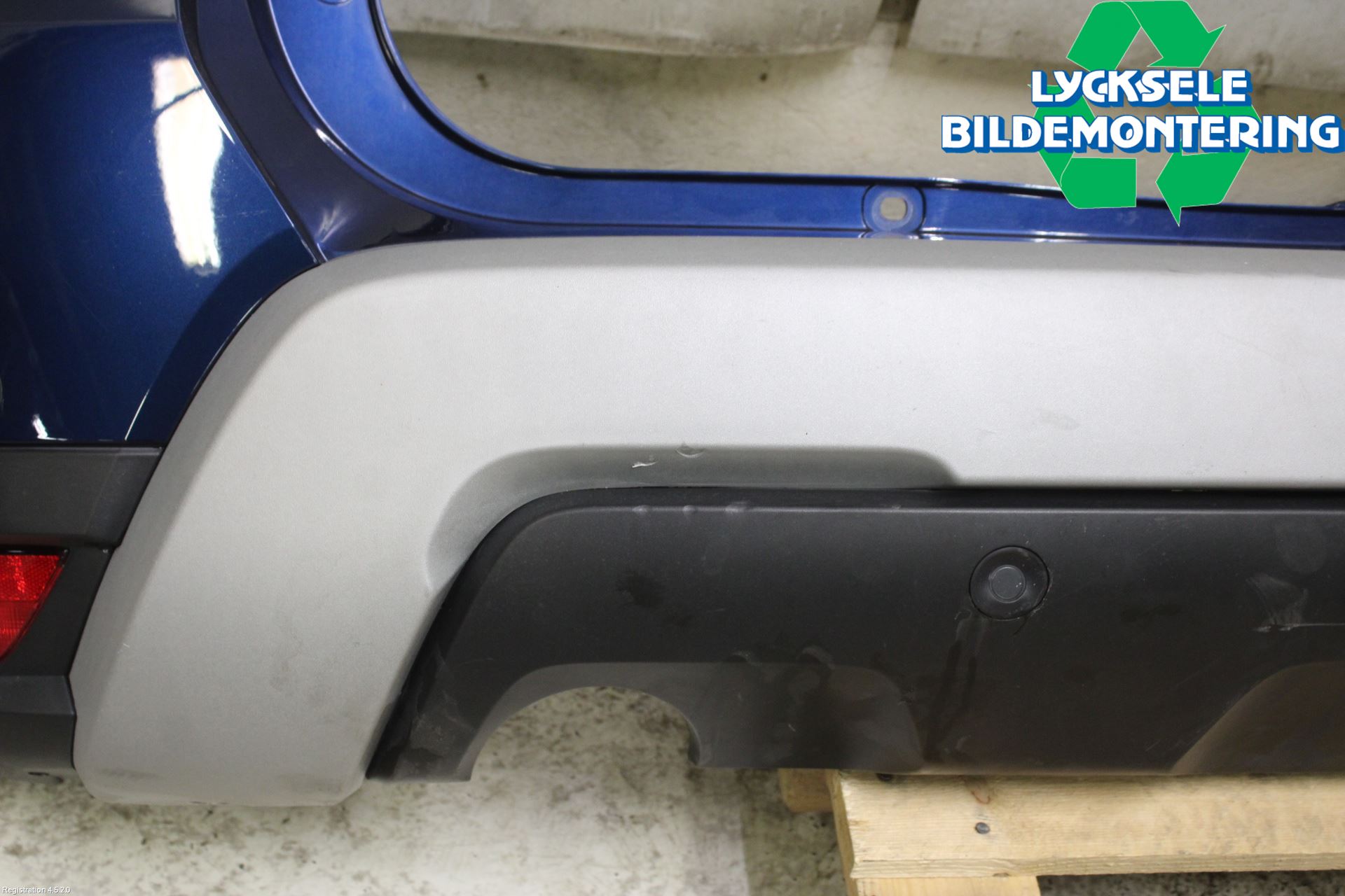 Dacia DUSTER 10-17 Stötfångarbeklädnad Bak