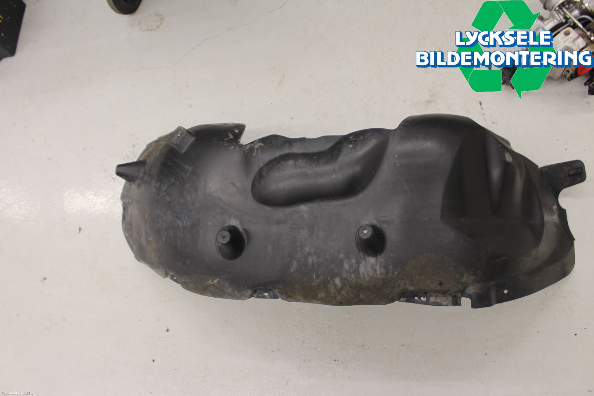 Volkswagen VW AMAROK 2H 10-22 Skärm Inner