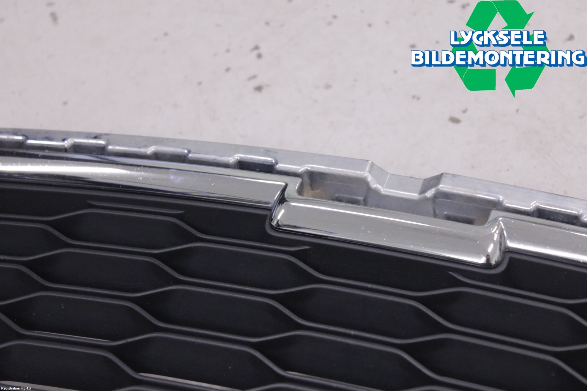 Chevrolet CAPTIVA Grill-Galler