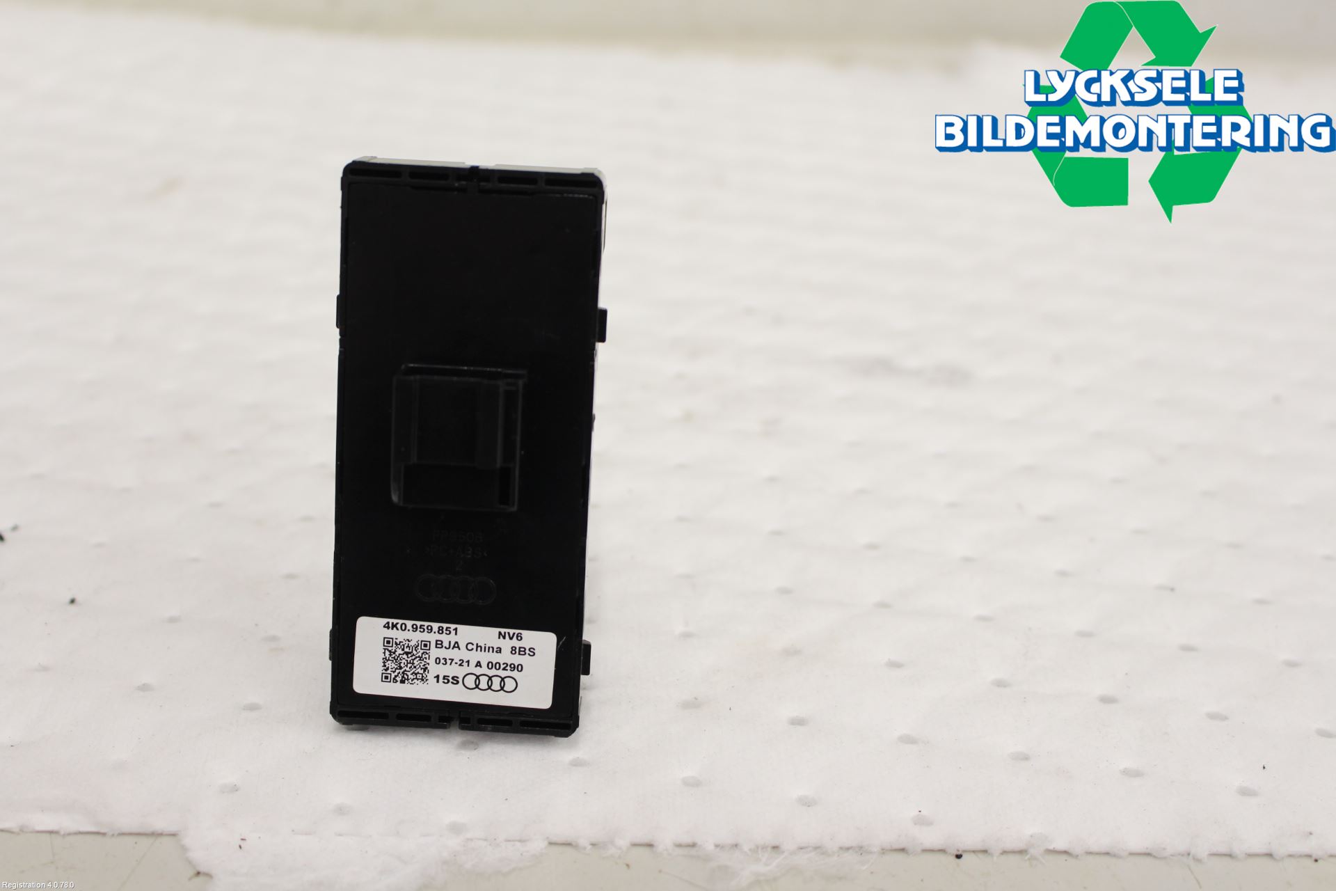 Audi A6 F2/C8 19- Strömställare Elhiss