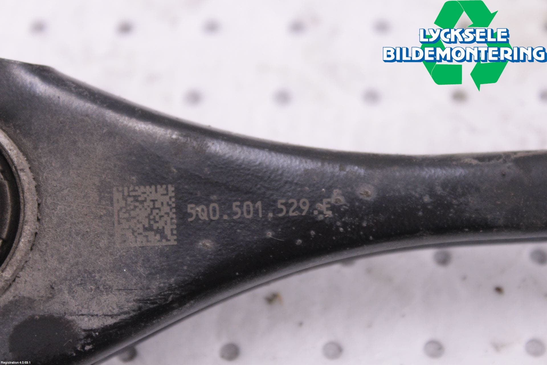 Volkswagen VW TIGUAN 16-24 Bärarm Bak Vä-Hö