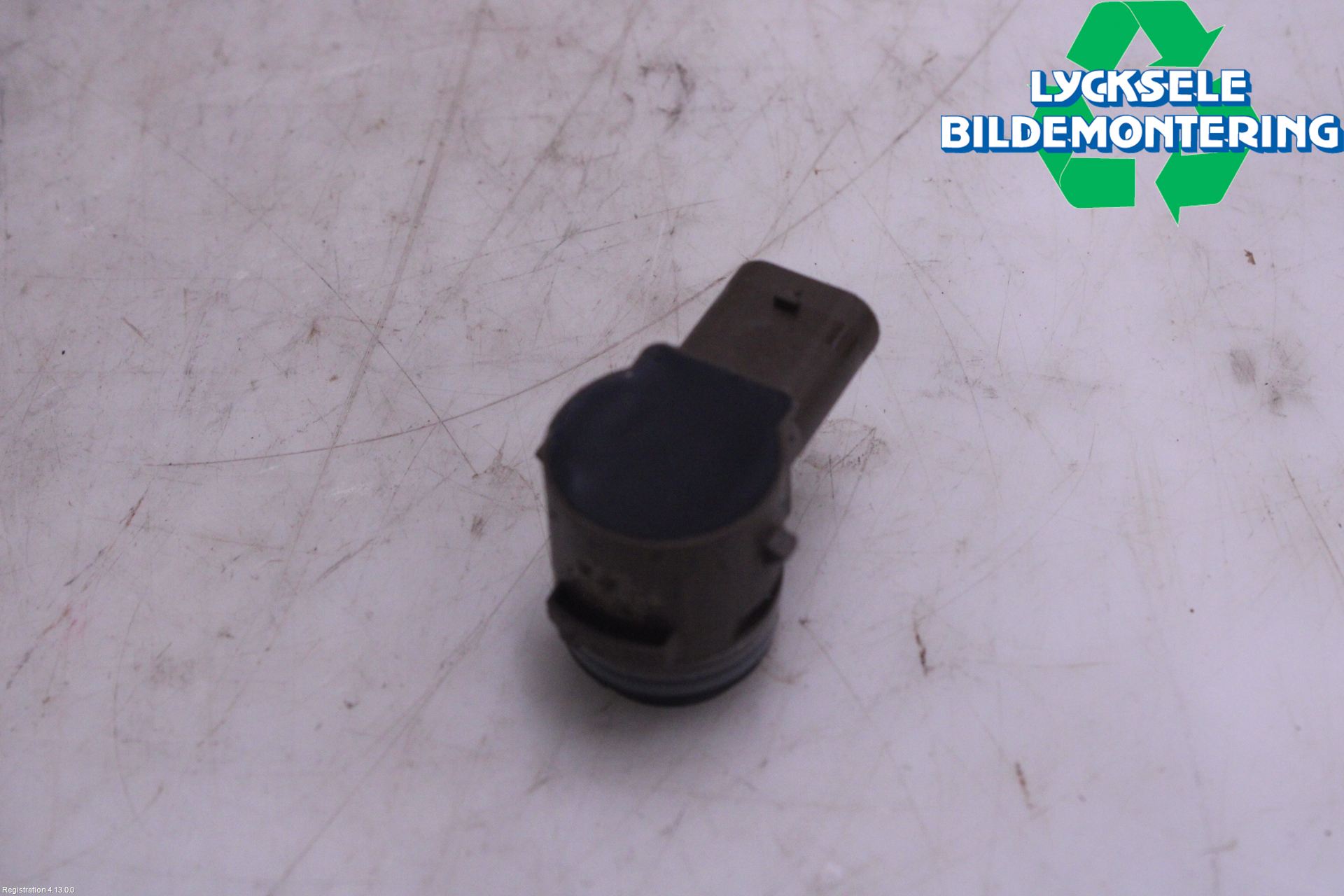 Volkswagen VW PASSAT 15-19 Parkeringshjälp Frontsensor