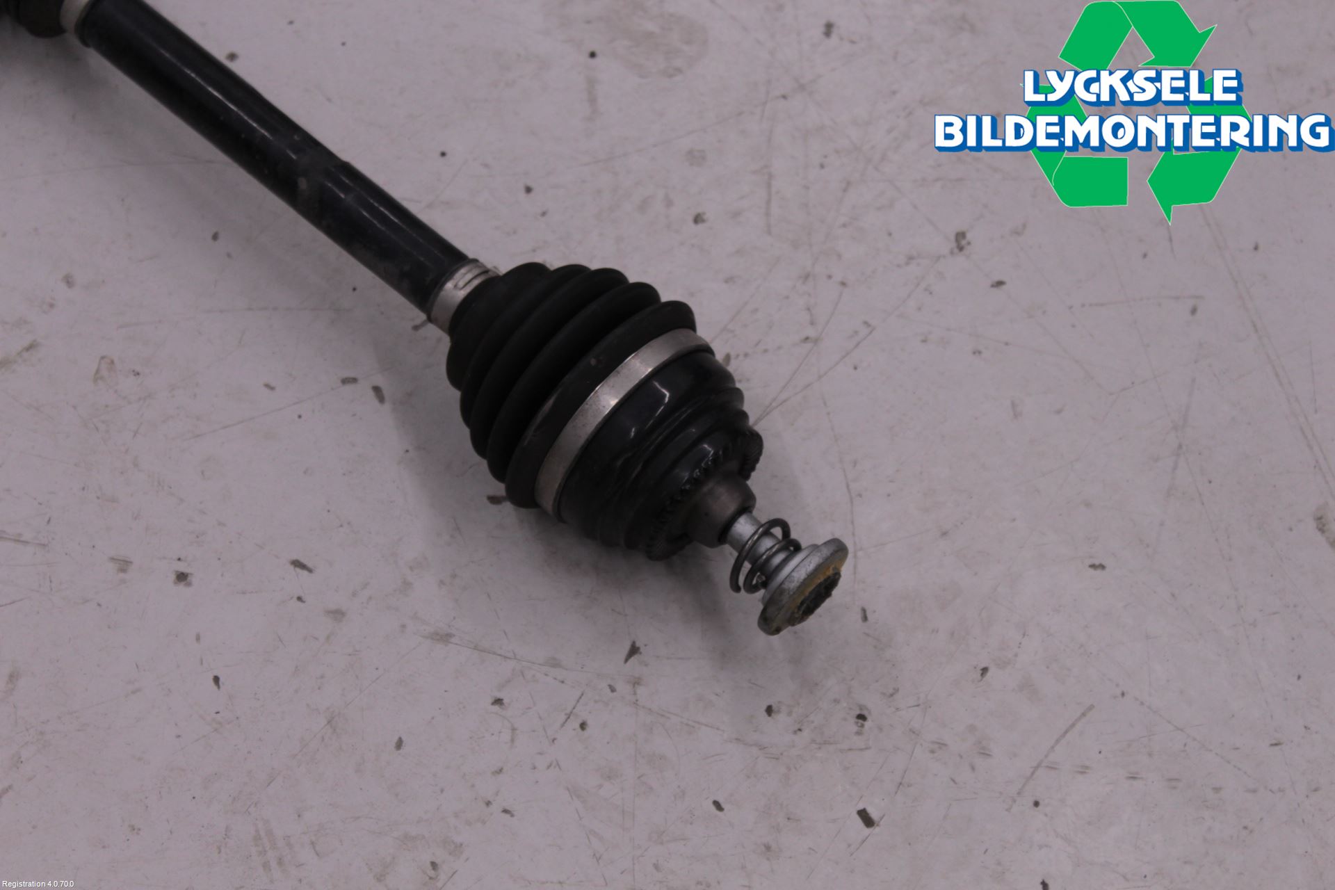 BMW X3 G01 18- Drivaxel Fram Höger