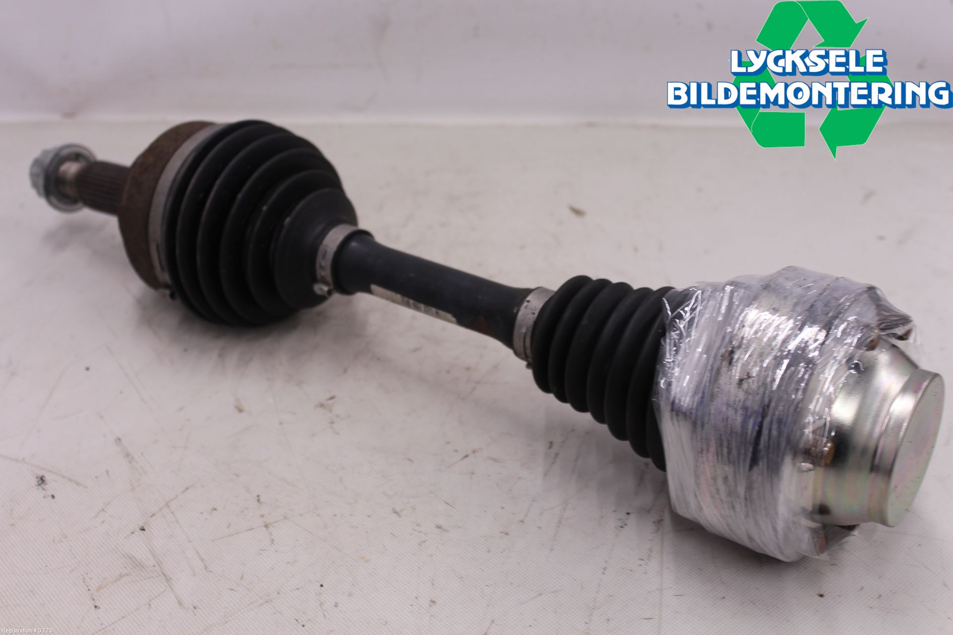 Audi Q7/SQ7 Drivaxel Fram Höger