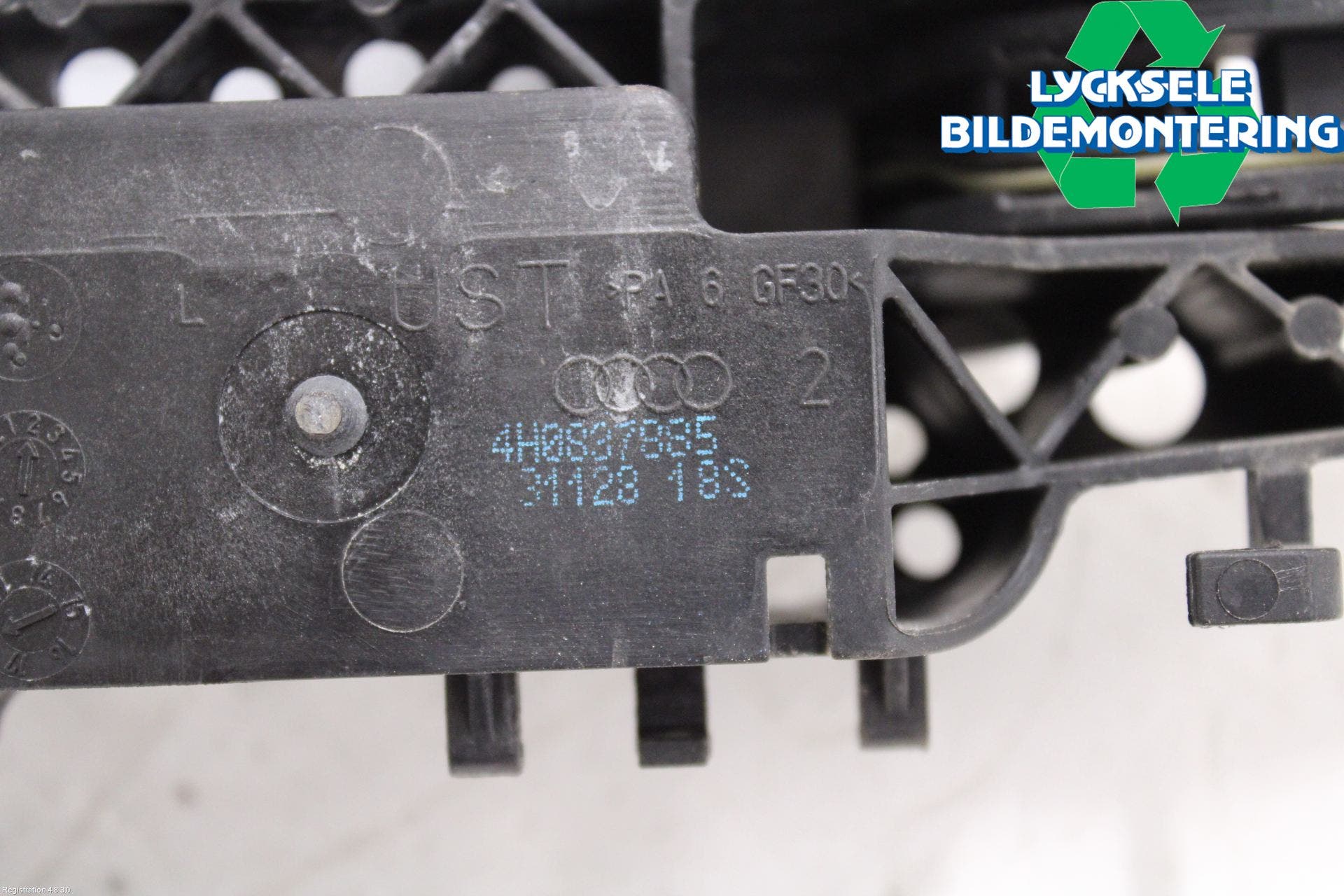 Audi A6 ALLROAD 12-18 Dörrhandtag Yttre Vä