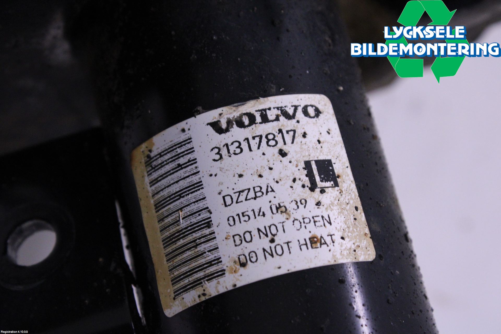 Volvo XC70 14-16 Fjäderben Fram Vänster
