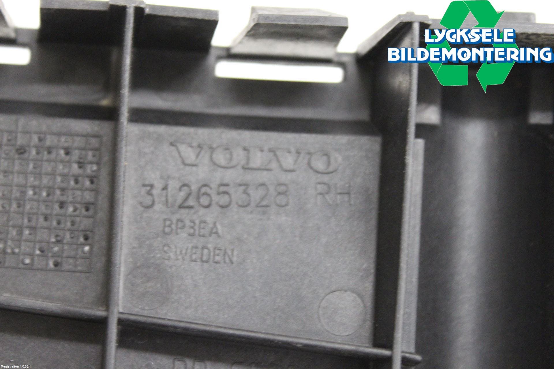 Volvo V70 14-16 Stötfångarfäste Bak Hö