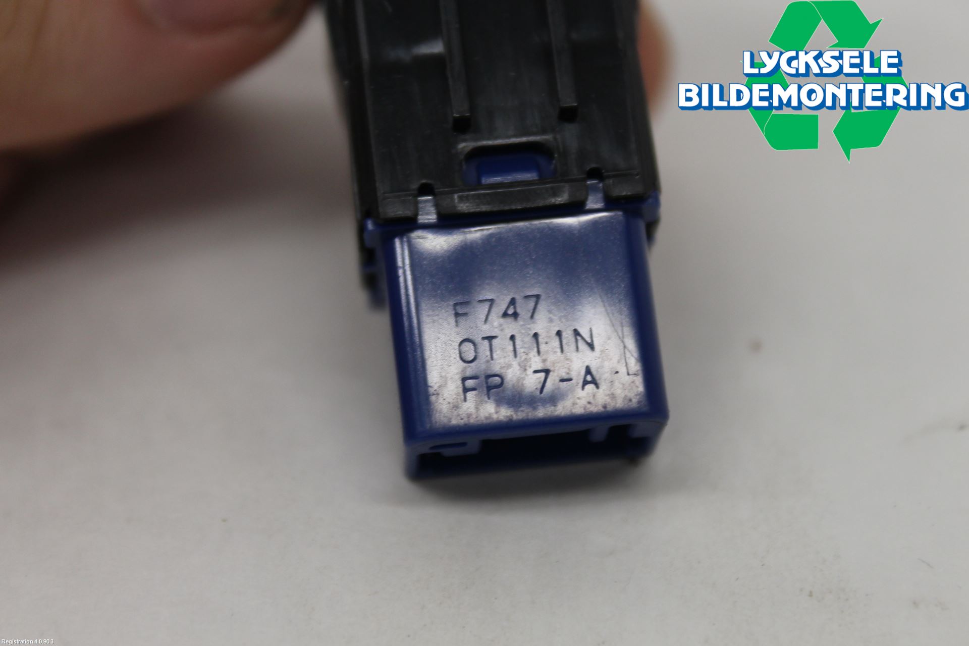 Toyota COROLLA 19- Strömställare Övrigt