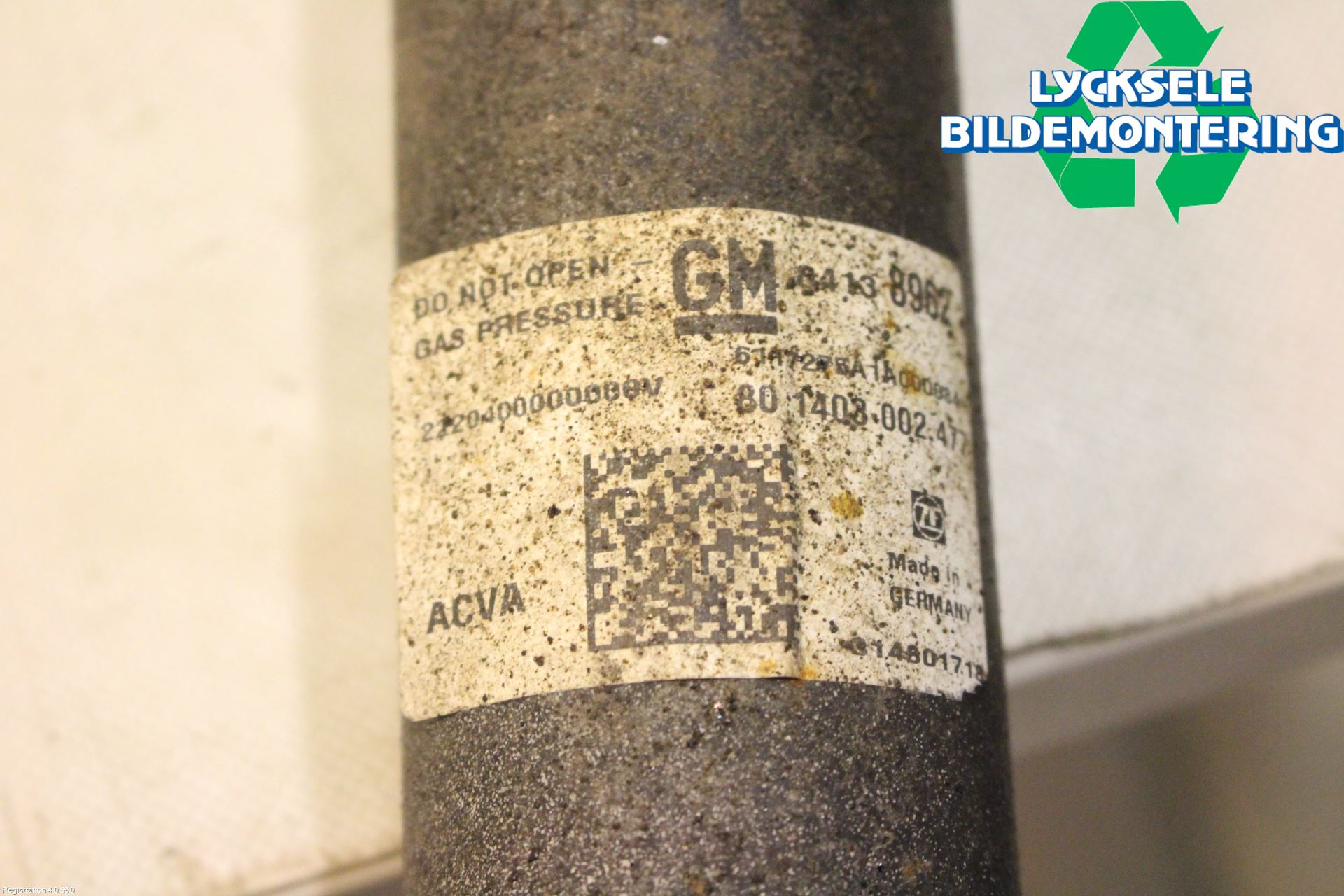 Opel INSIGNIA 17- Stötdämpare Bak