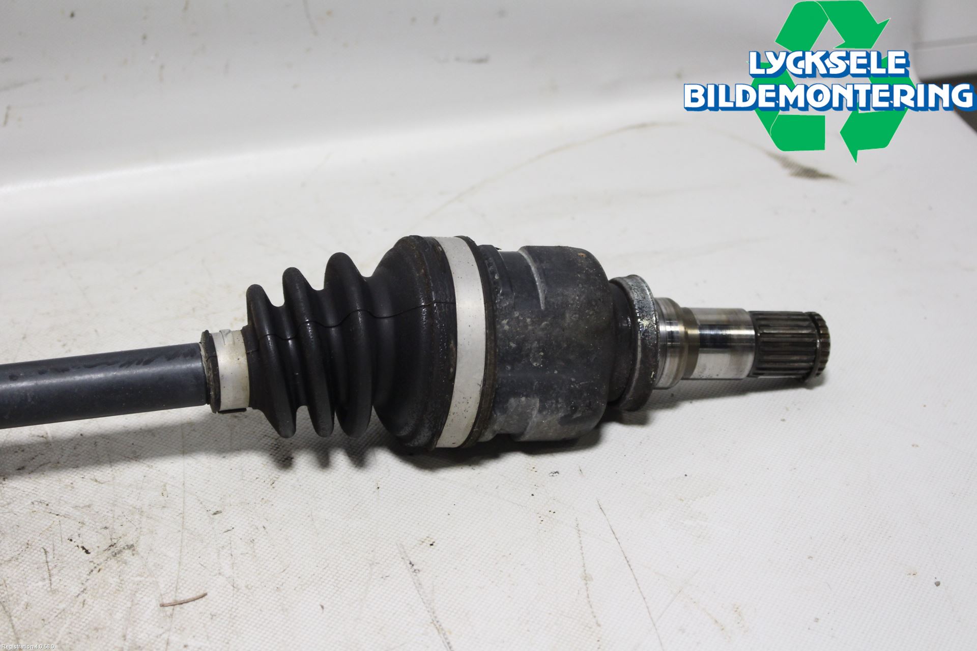 Toyota AYGO 15-21 Drivaxel Fram Höger