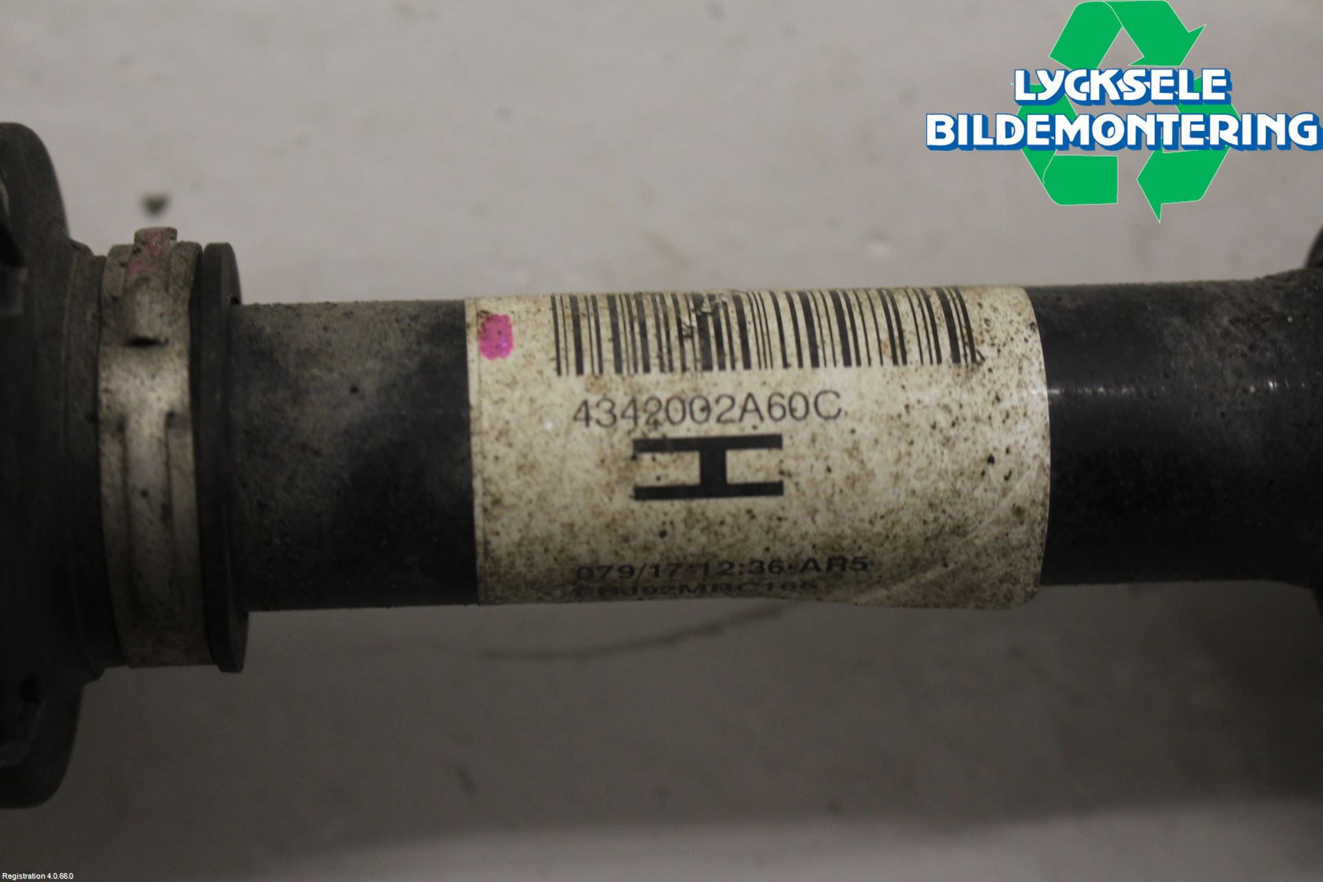 Toyota AURIS 13-19 Drivaxel Fram Vänster