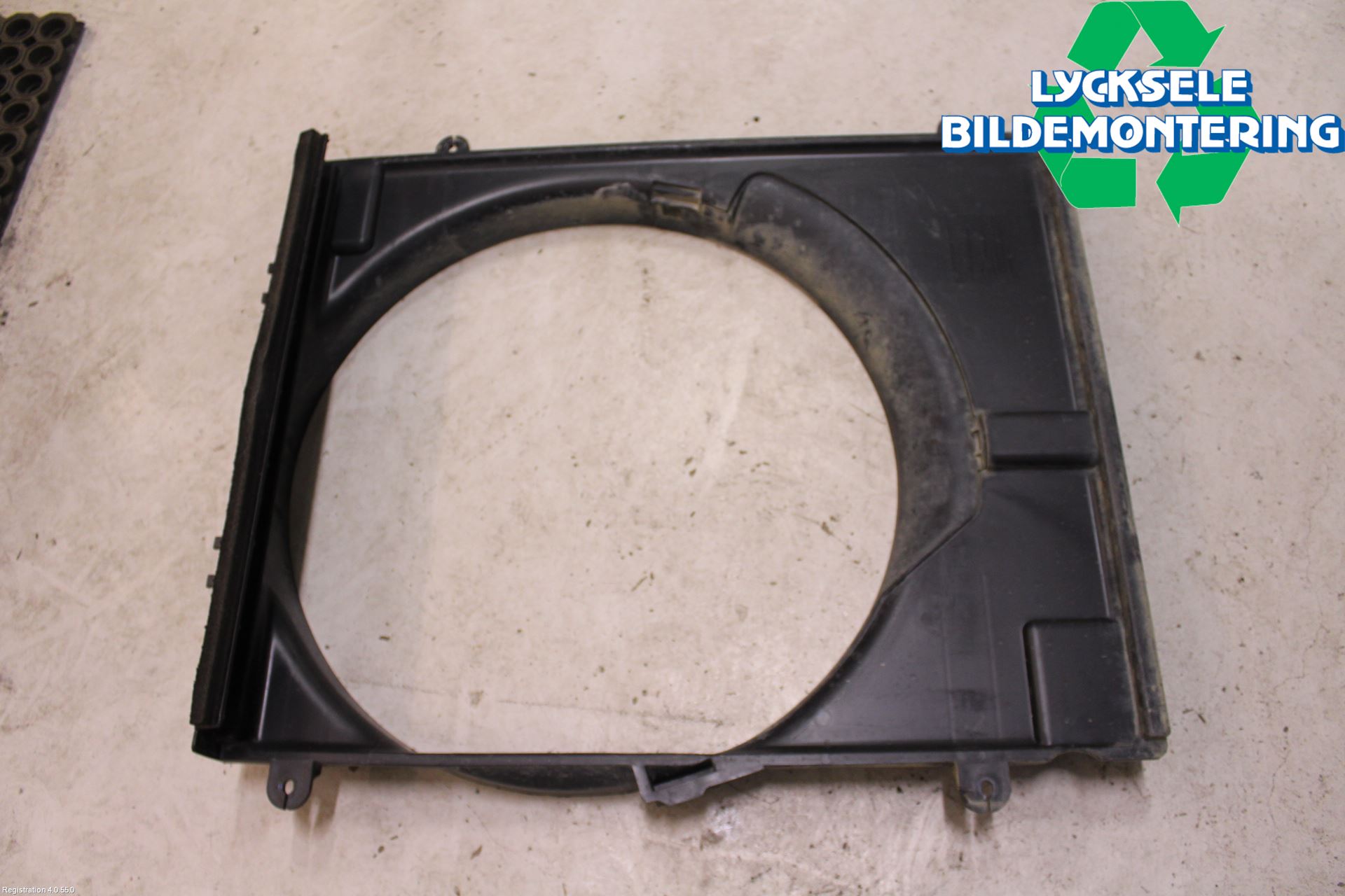 Mitsubishi L200 06-15 Kylfläktkåpa