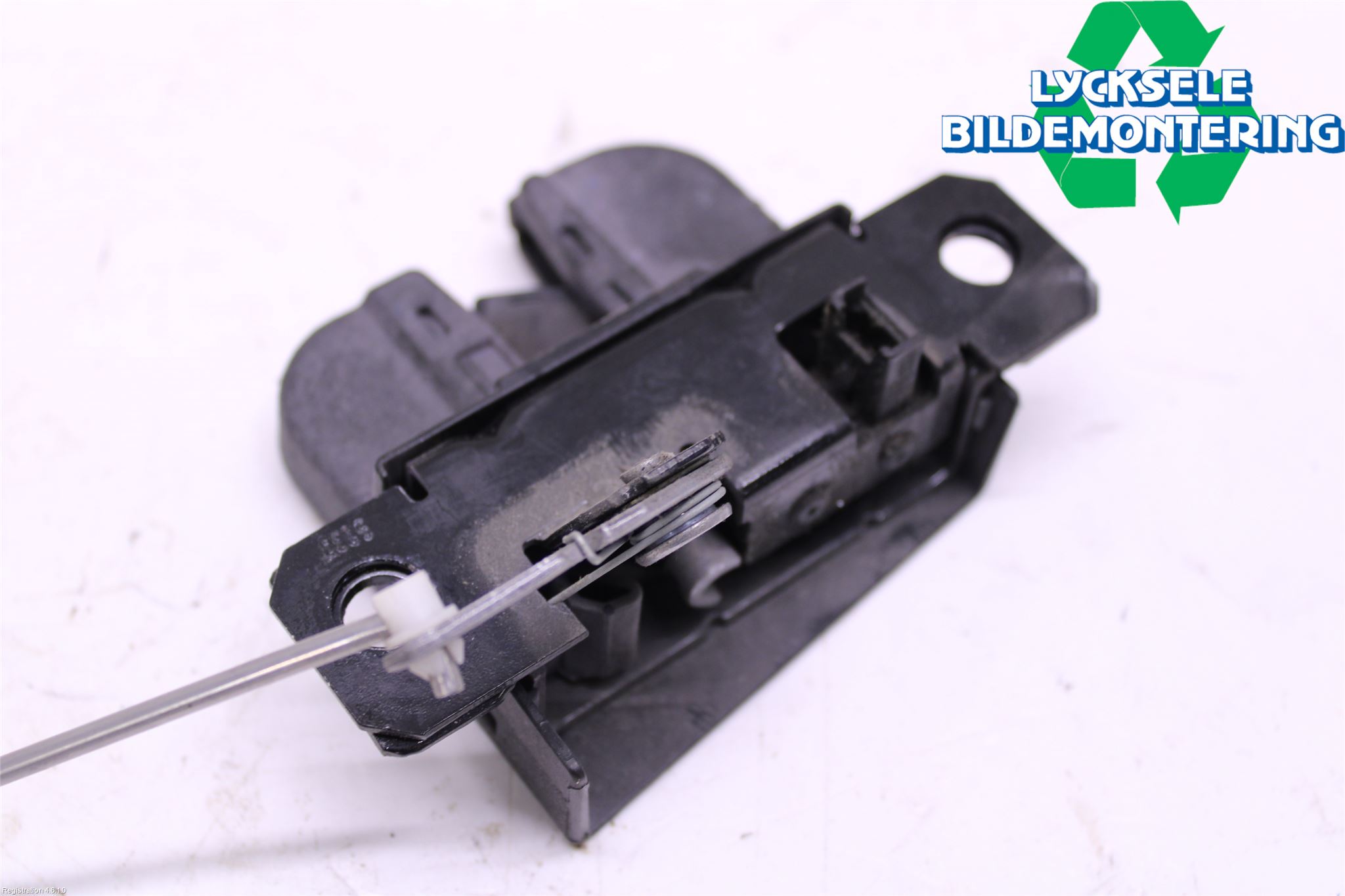 Volkswagen VW CADDY 11-15 Låskista Baklucka