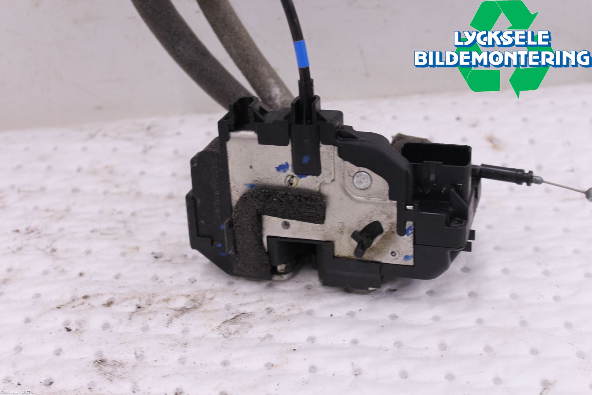 Nissan NAVARA 05-16 Låskista-Dörrlås