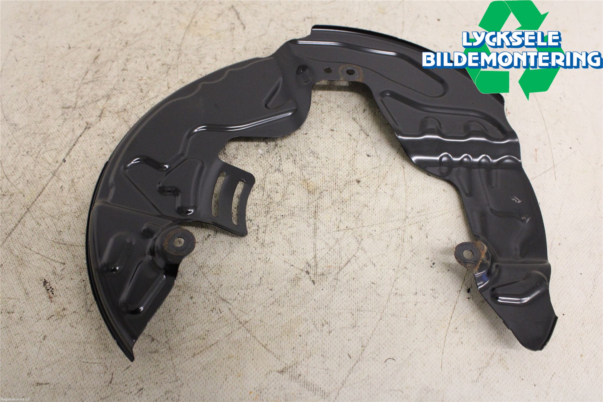 Ford KUGA/KUGA PHEZ/FHEV 20- Bromssköld Fram