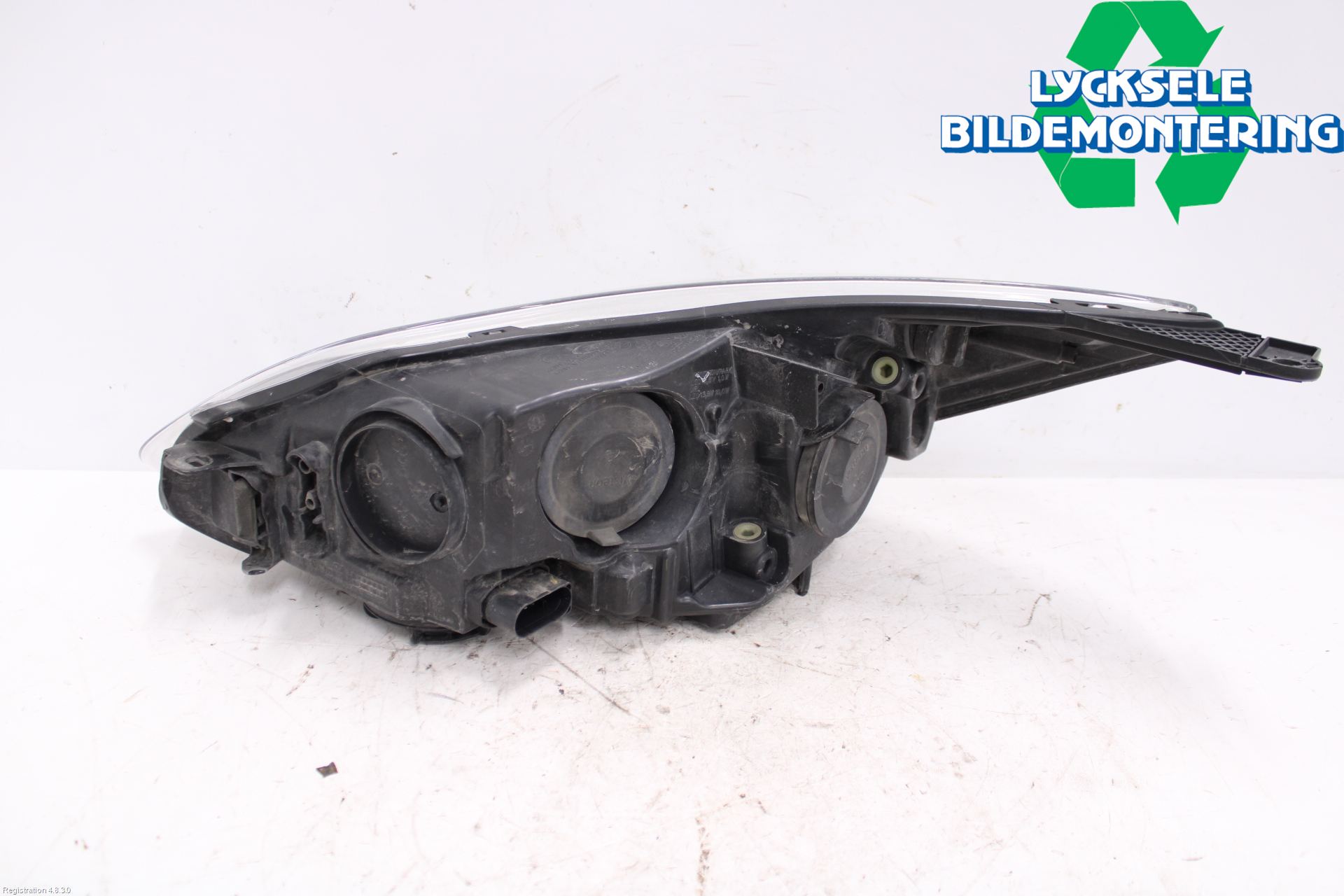 Ford FOCUS 11-14 Strålkastare Höger