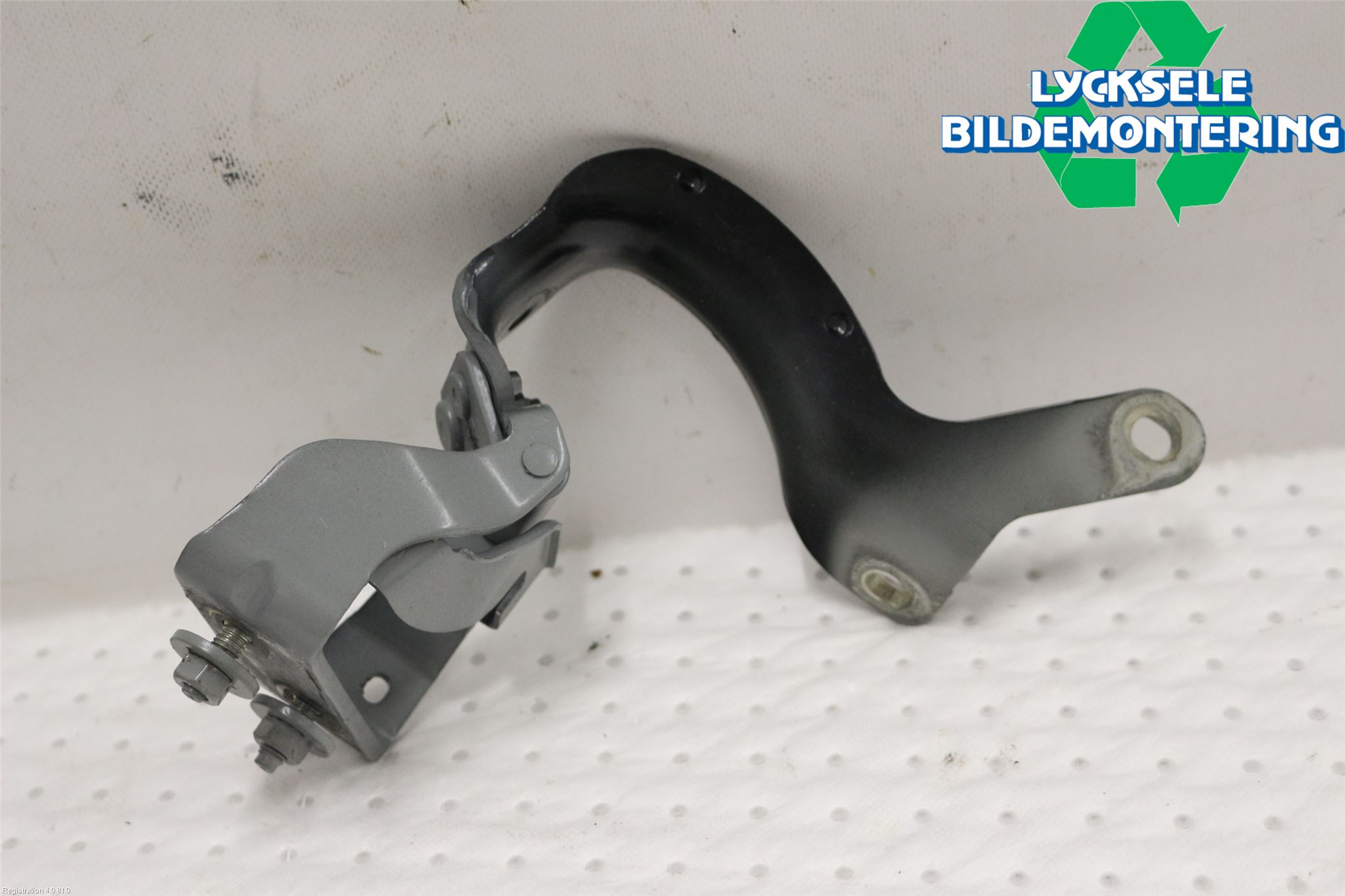 Audi Q7/SQ7 Bakluckegångjärn Hö