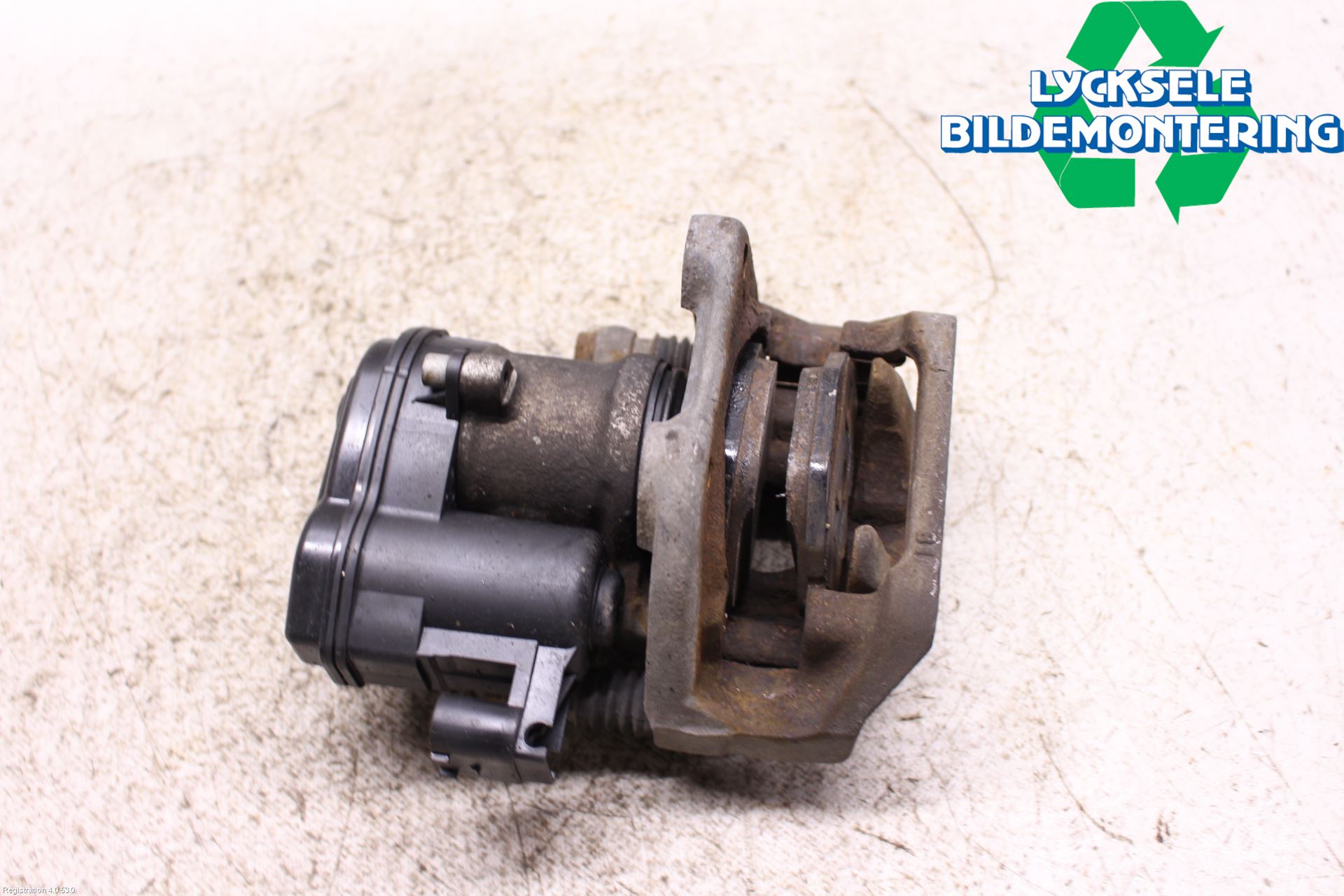 BMW 5 F10/F11/F18 09-17 Bromsok Bak Höger