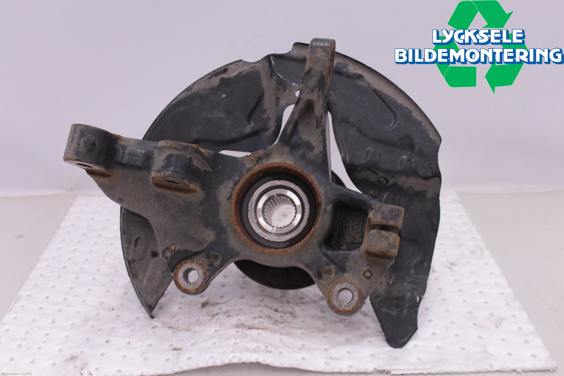 Ford FOCUS 19- Styrspindel Lagerhus Hö