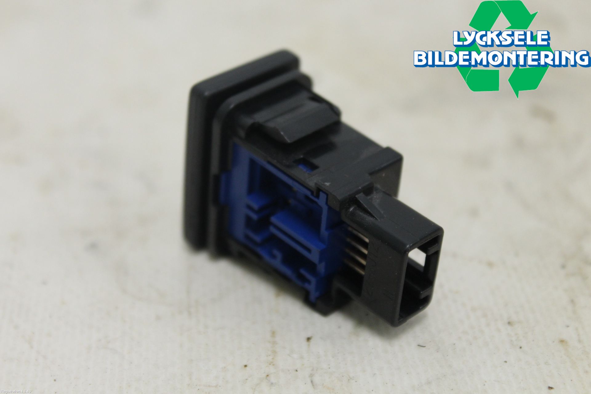 Toyota HILUX 16- Strömställare Övrigt