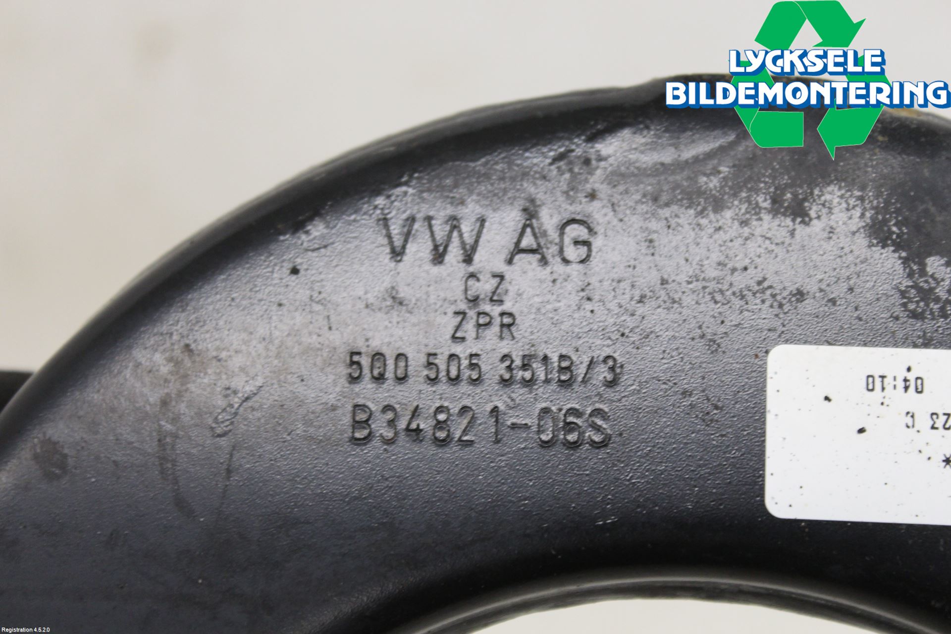 Volkswagen VW GOLF / E-GOLF VIII 20- Bärarm Bak Övre Vänster