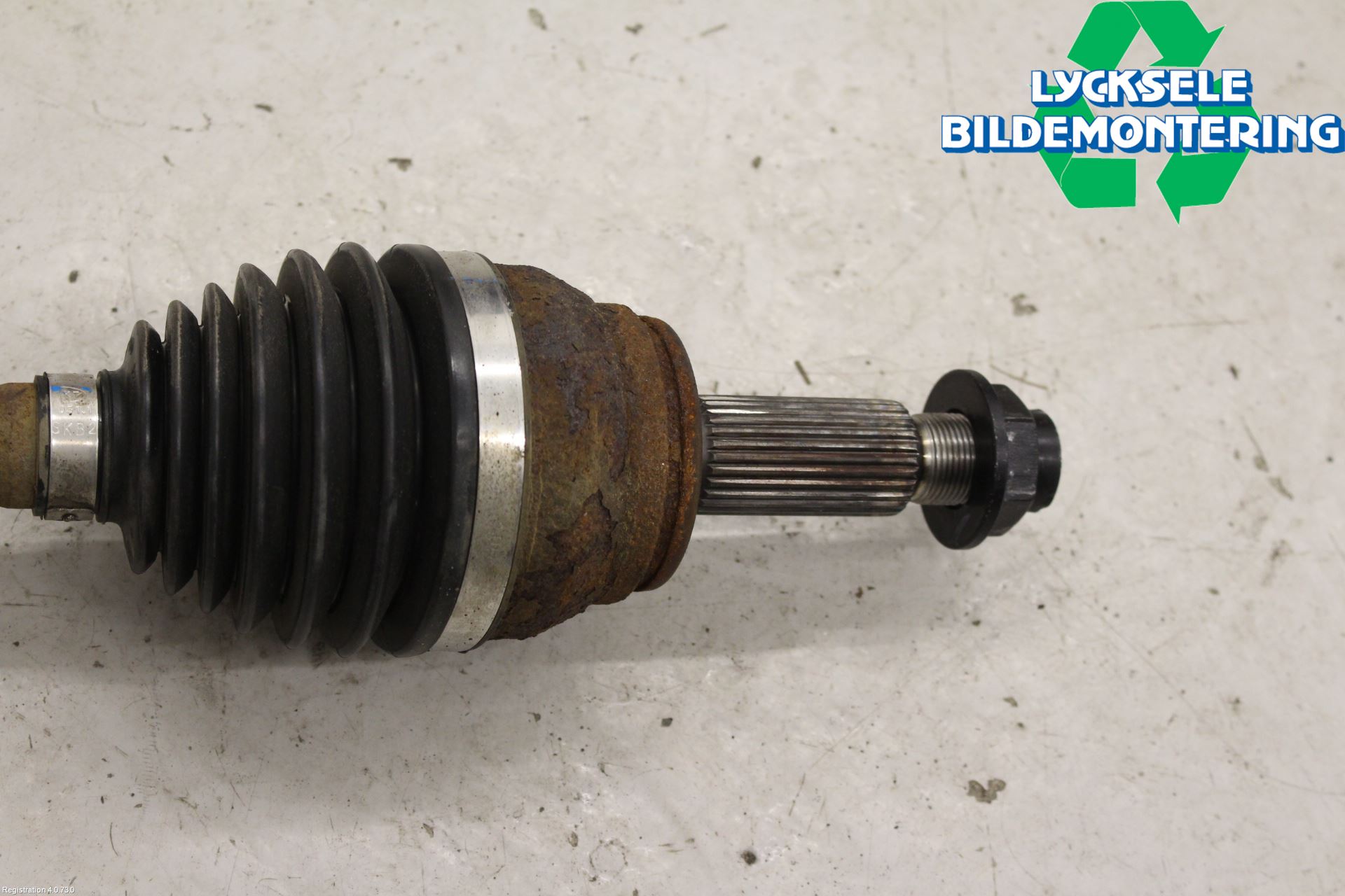Kia NIRO (DE) 17-22 Drivaxel Fram Höger