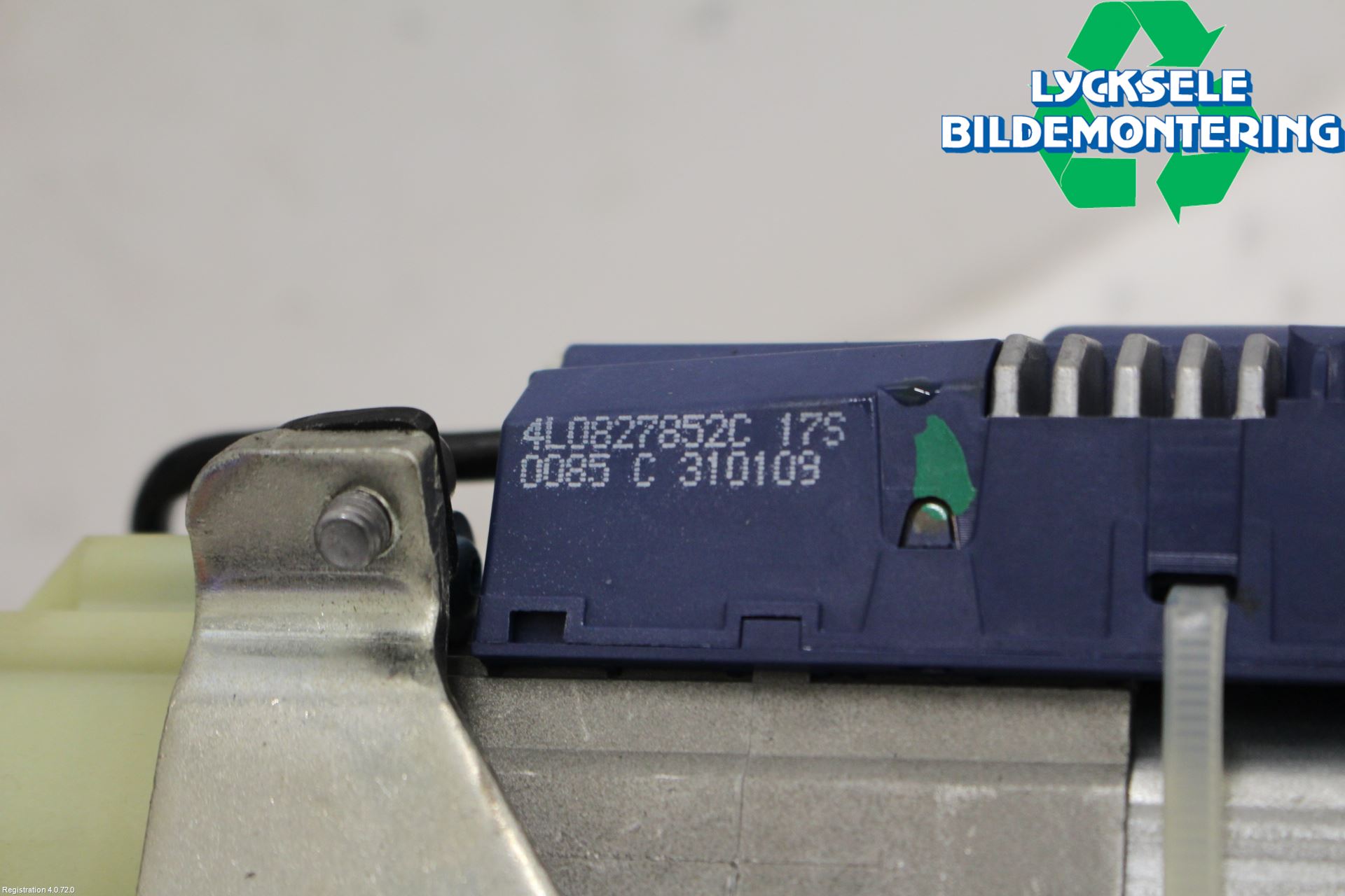 Audi Q7/SQ7 Bakluckeöppnare Automatisk