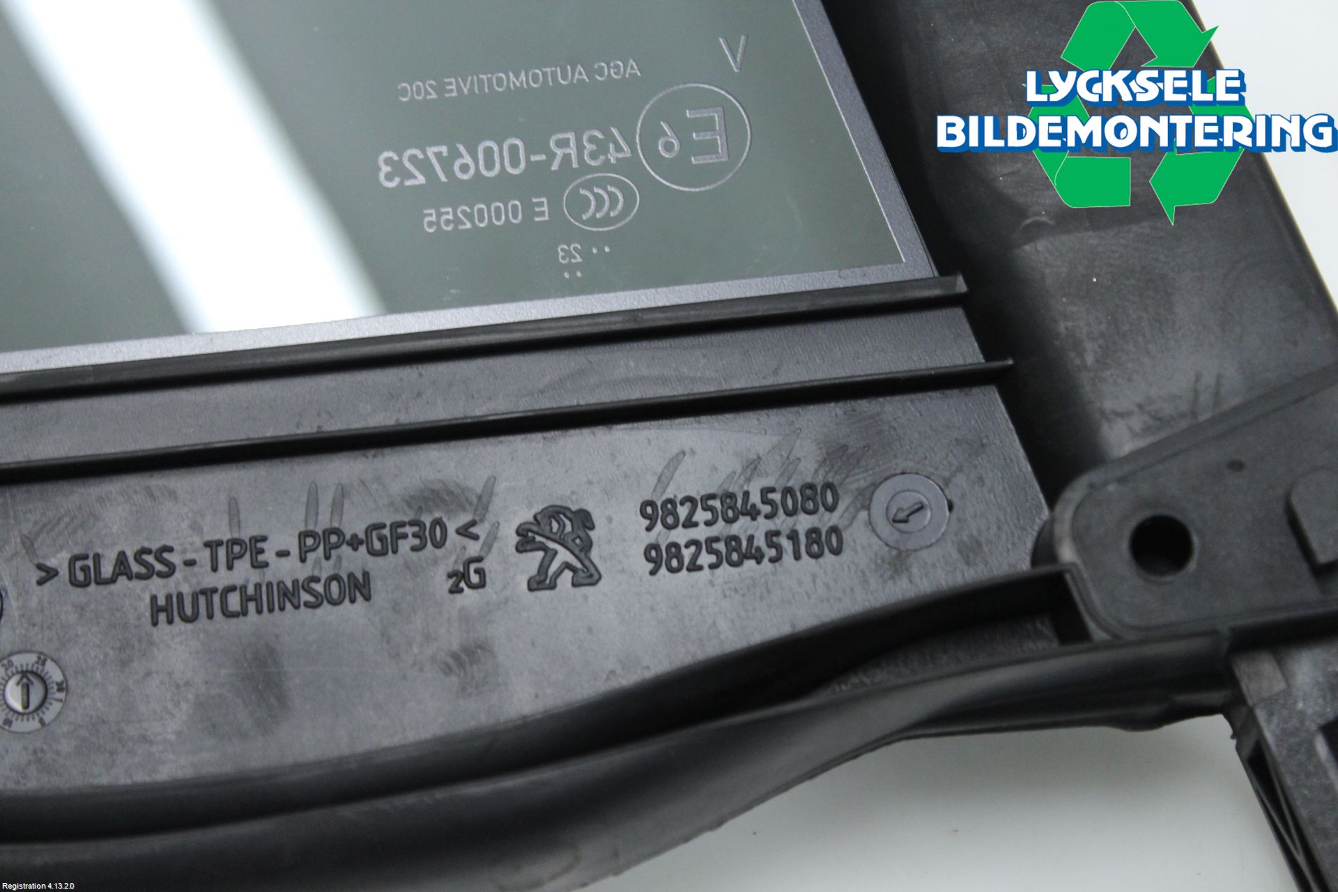 Peugeot 2008/E-2008 20- Dörruta Bak Lilla Vä