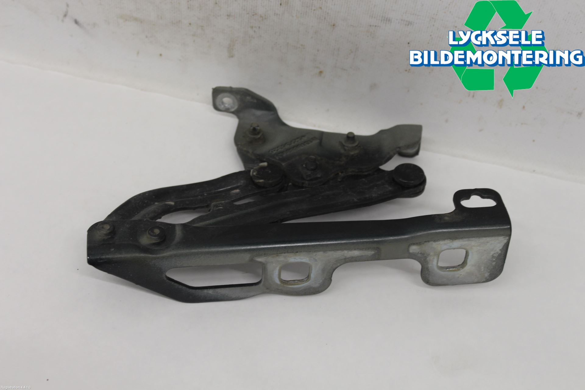 Opel CORSA E 15-19 Huvgångjärn