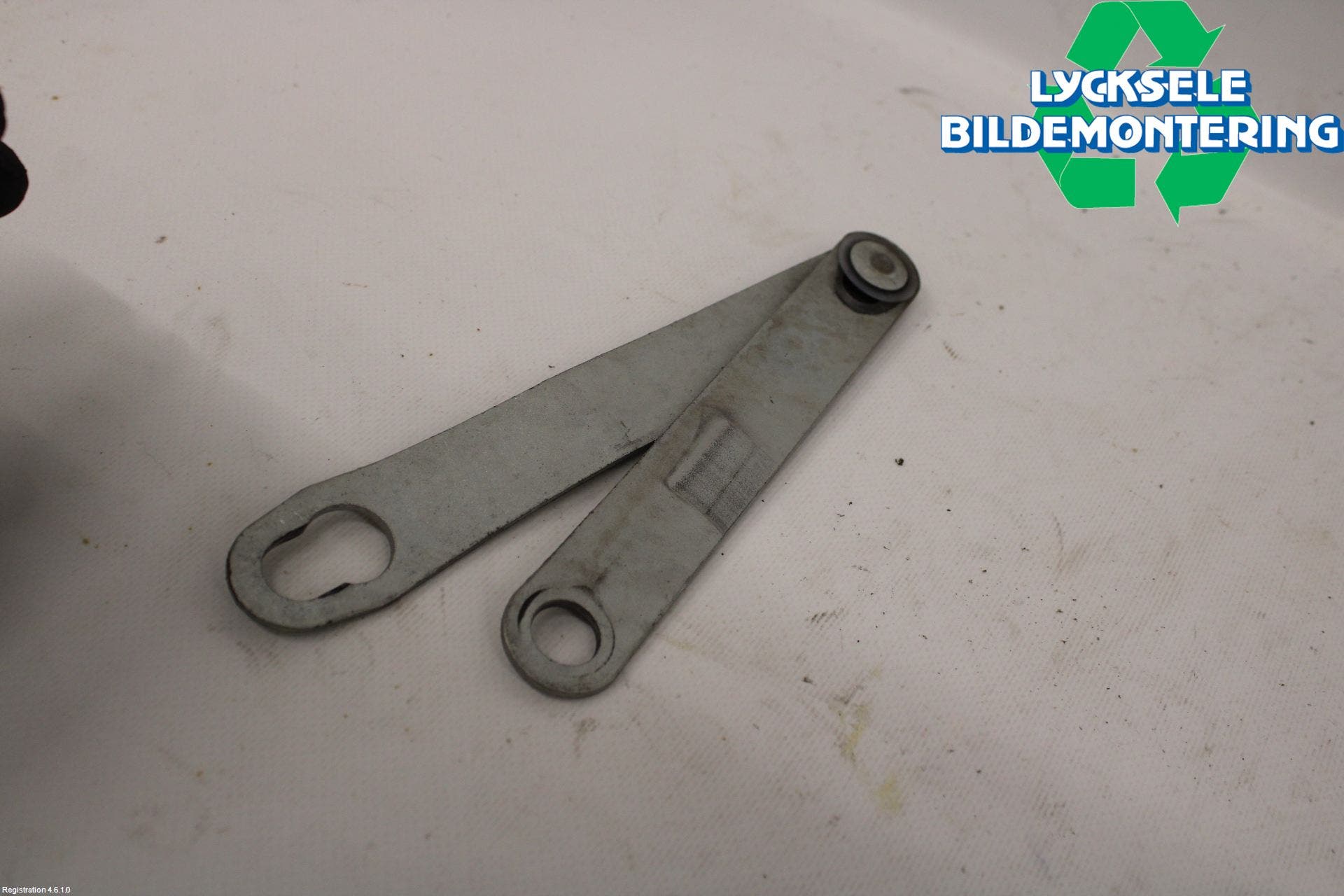 Toyota HILUX 16- Dörrgångjärn