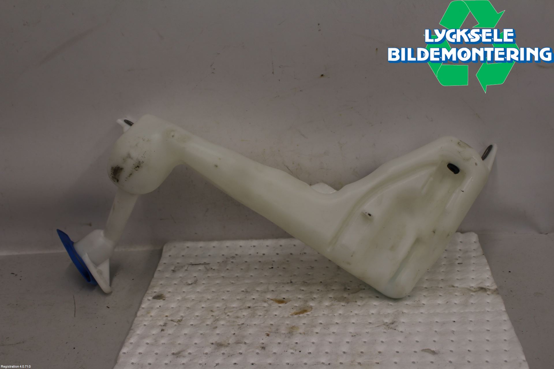 Volkswagen VW AMAROK 2H 10-22 Spolartank Vindruta